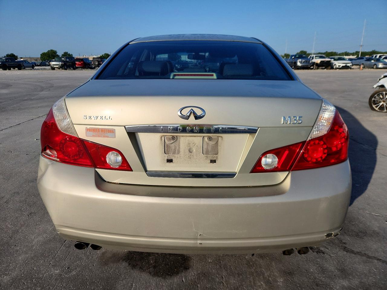 2007 Infiniti M35 Base Gold vin: JNKAY01E67M307469