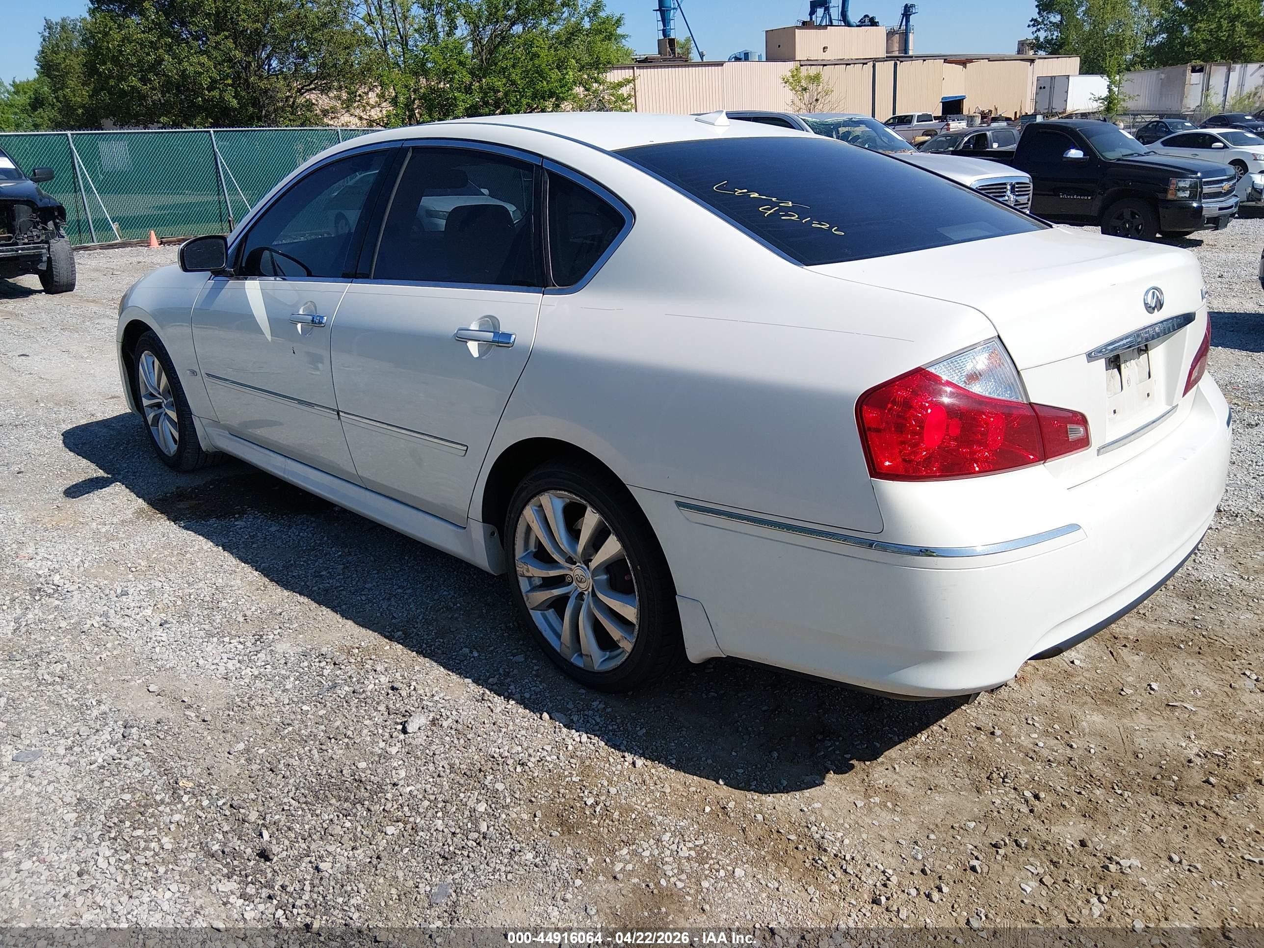 2008 Infiniti M35   White vin: JNKAY01E78M605109