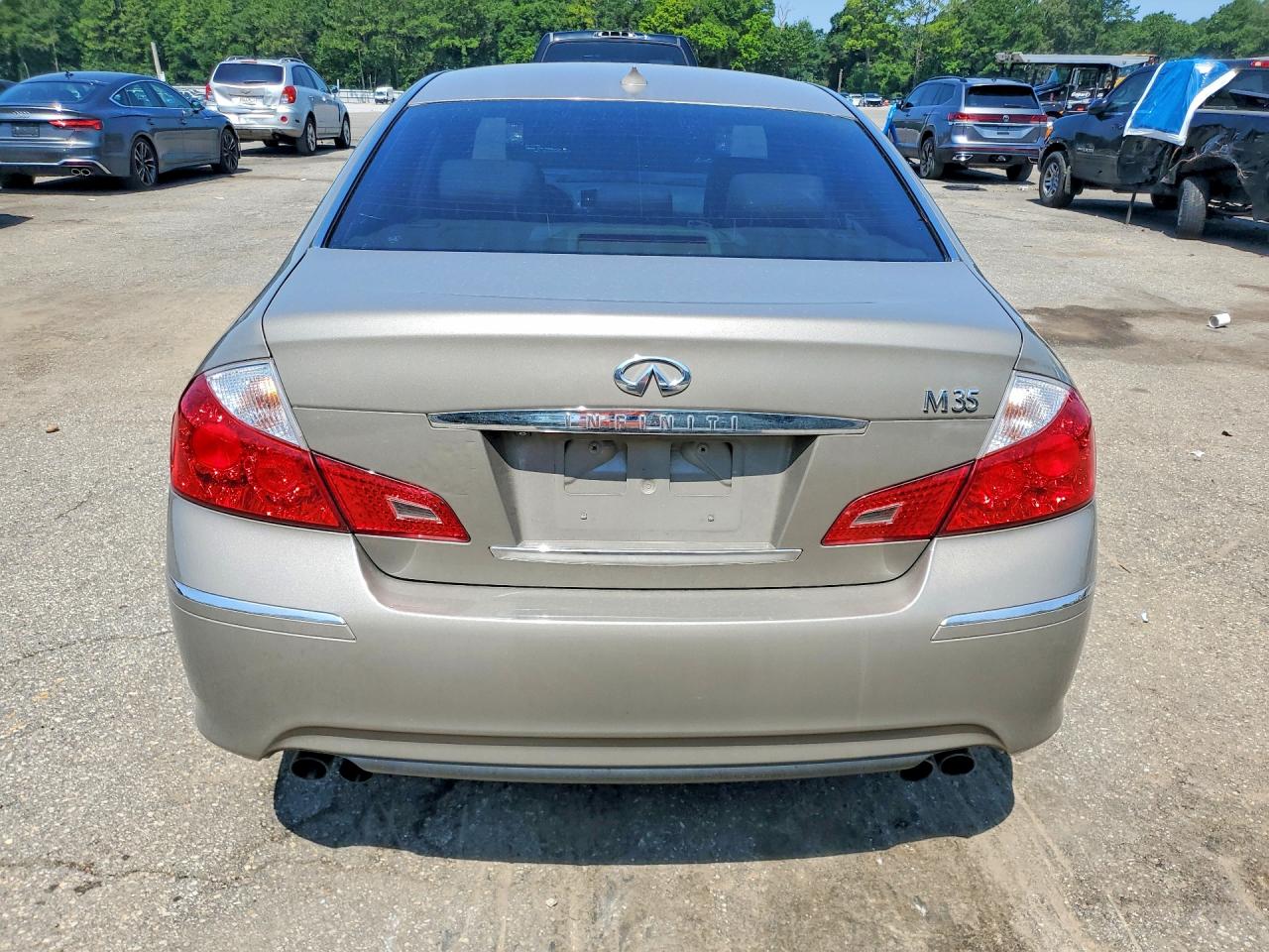 2008 Infiniti M35 Base Silver vin: JNKAY01E78M607720