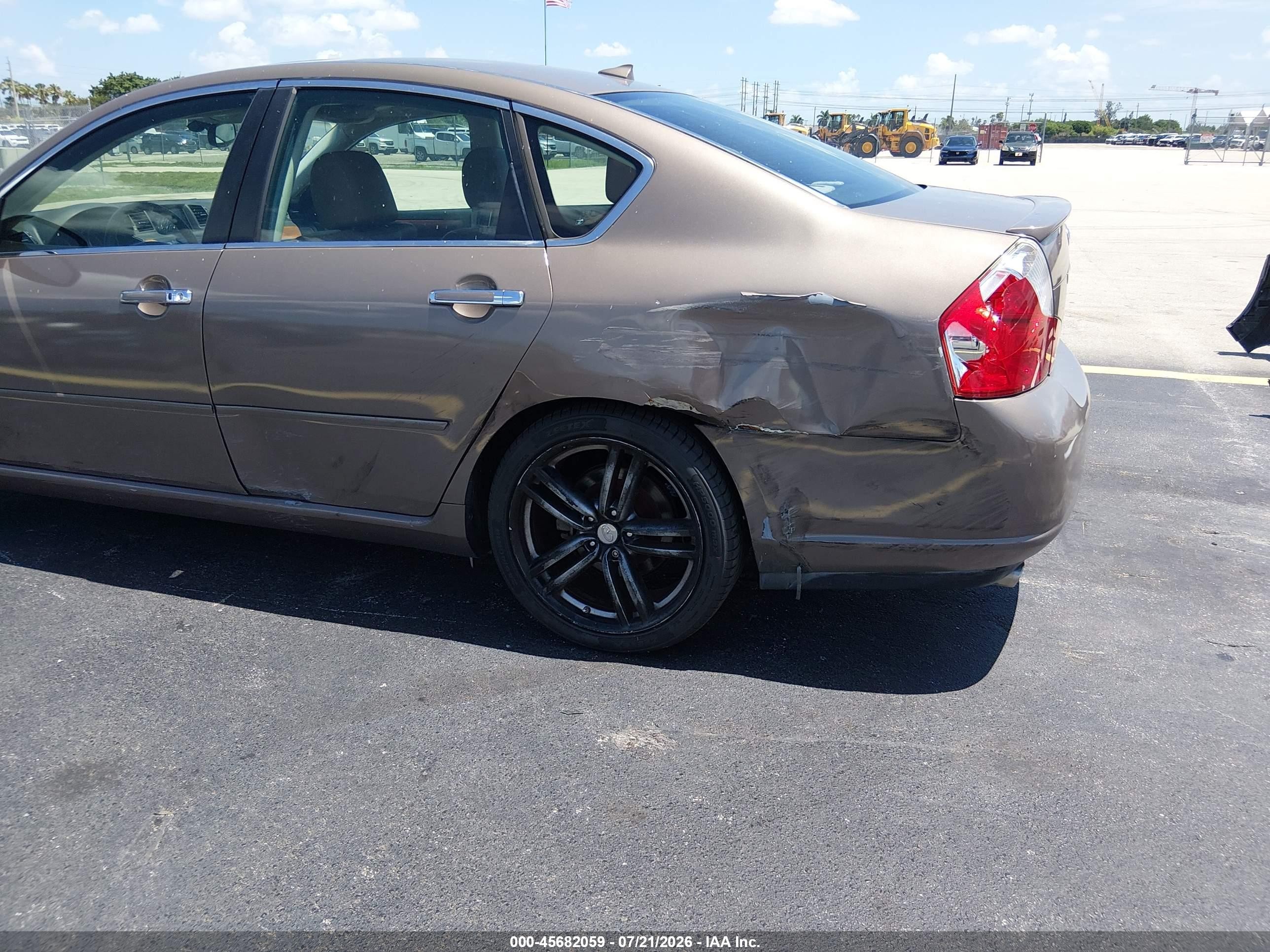 2006 Infiniti M35 Sport Cream vin: JNKAY01EX6M103160