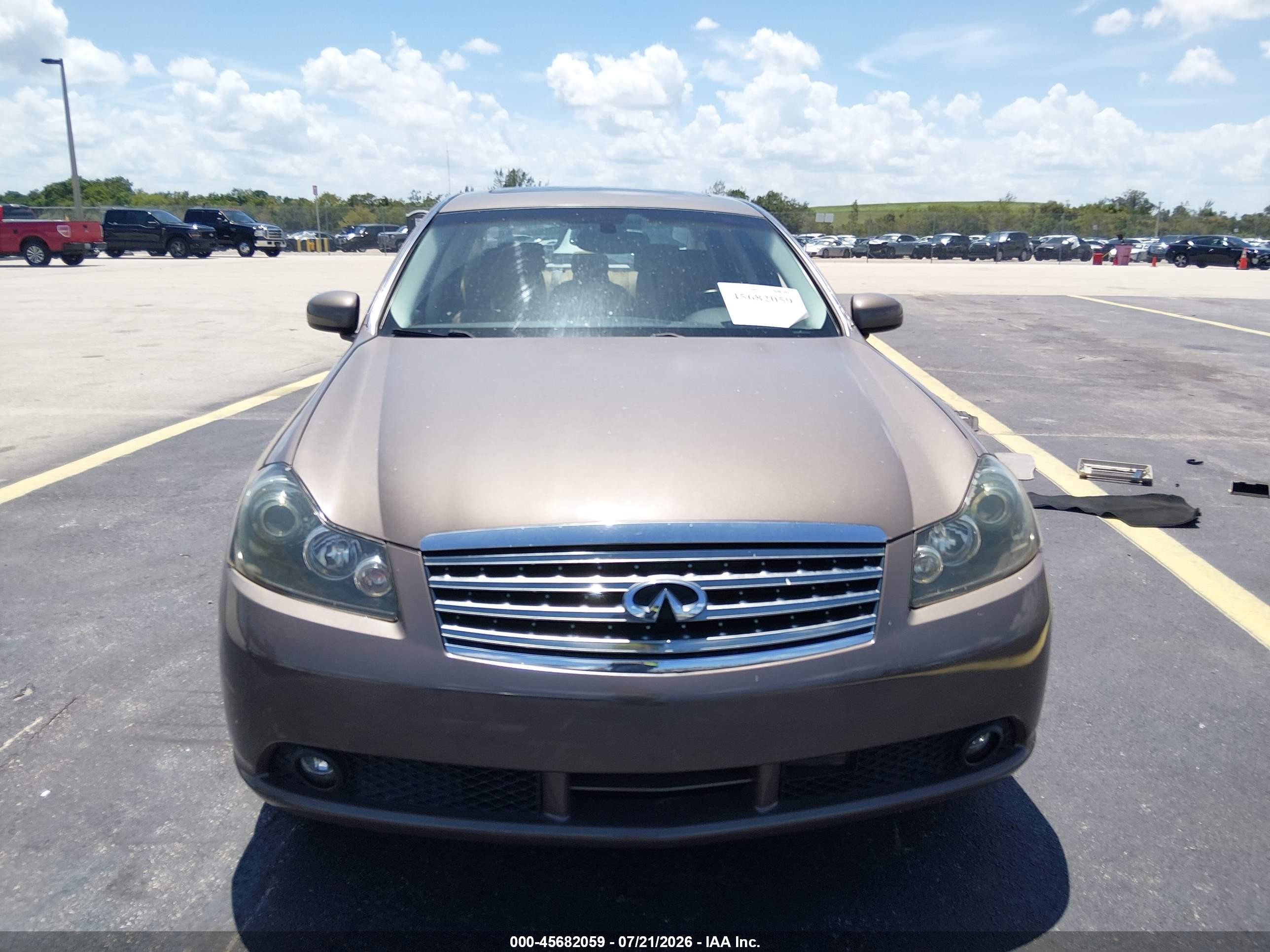 2006 Infiniti M35 Sport Cream vin: JNKAY01EX6M103160
