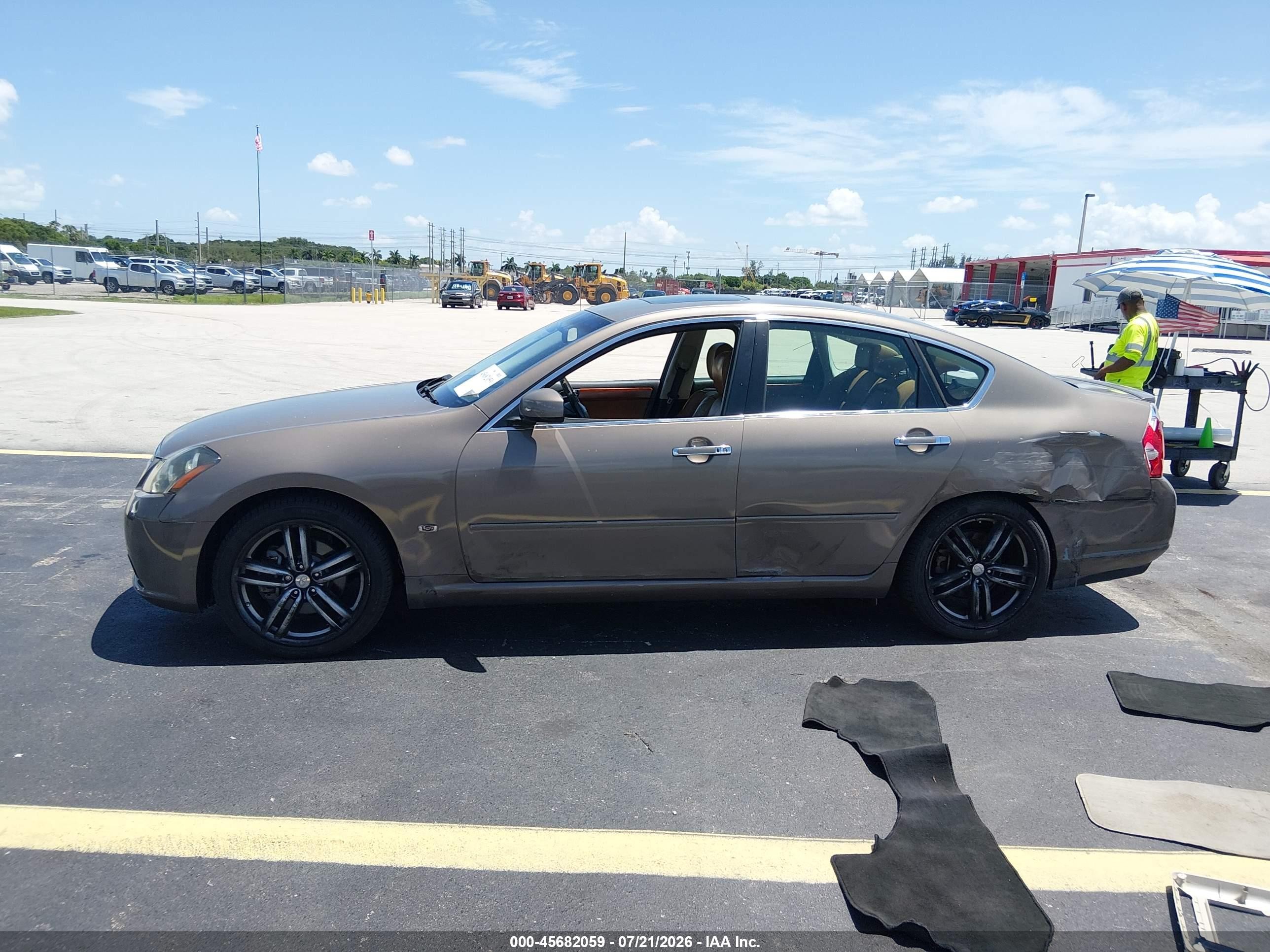 2006 Infiniti M35 Sport Cream vin: JNKAY01EX6M103160