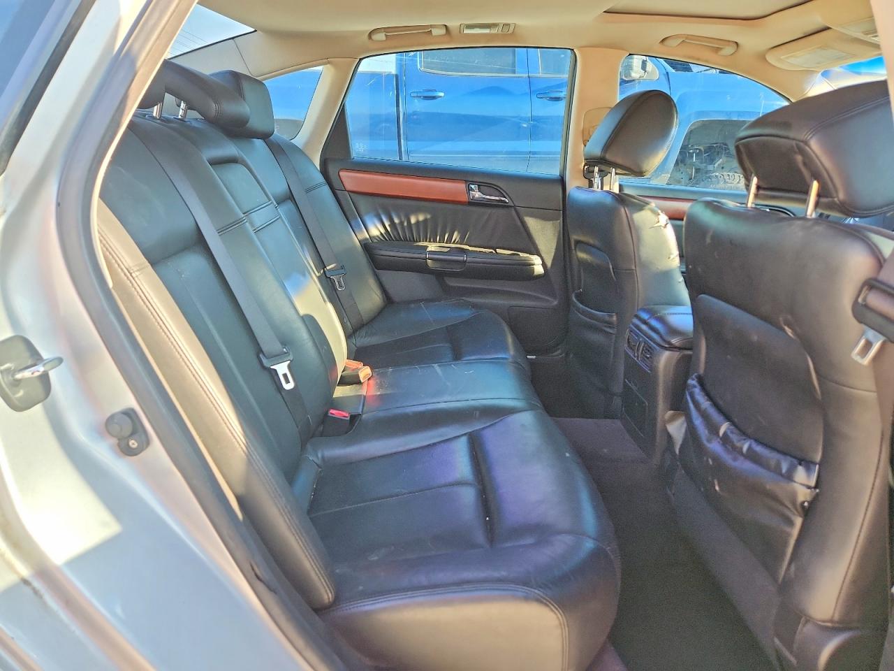 2007 Infiniti M35 Base Silver vin: JNKAY01EX7M303327