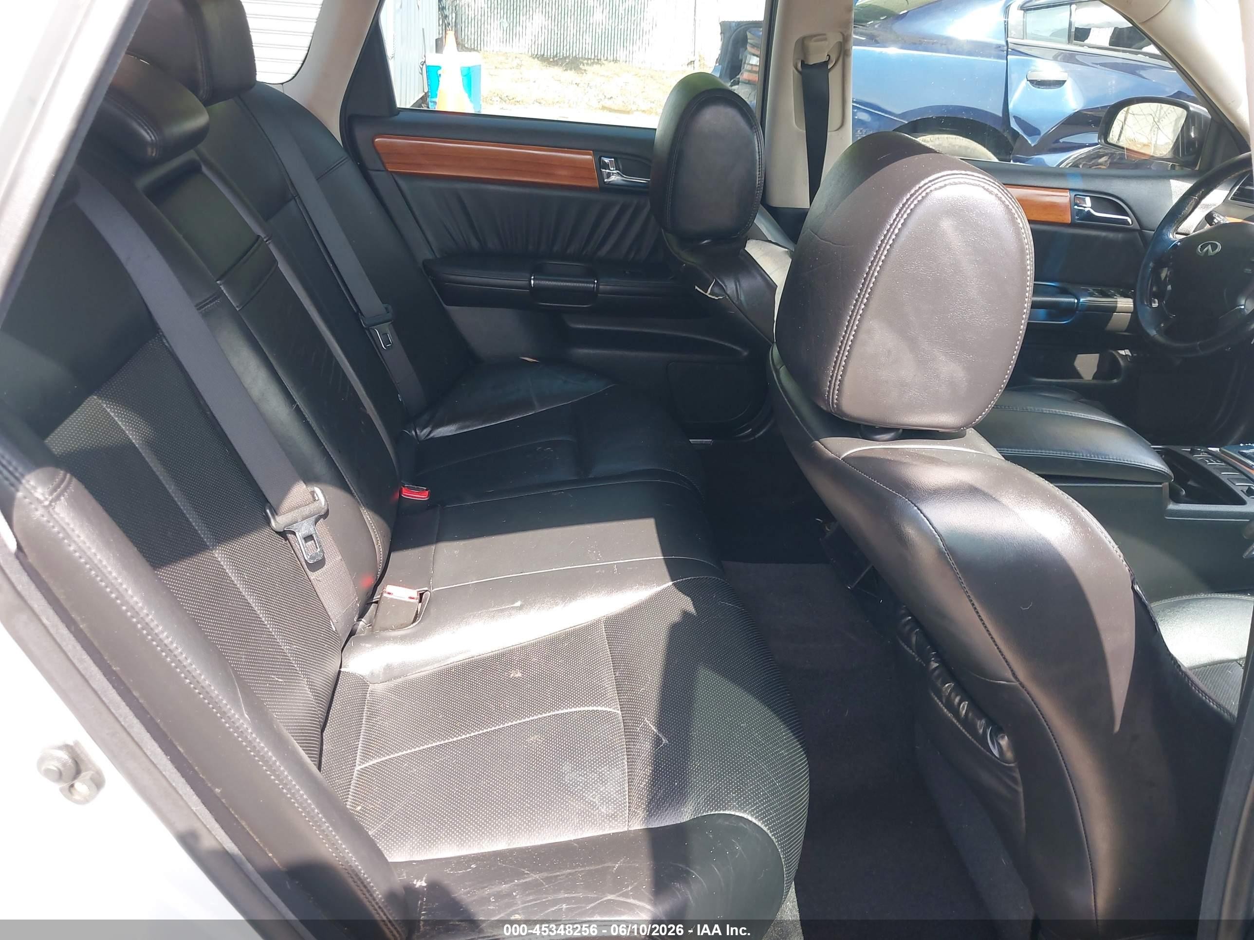 2006 Infiniti M35x   Silver vin: JNKAY01F36M251076