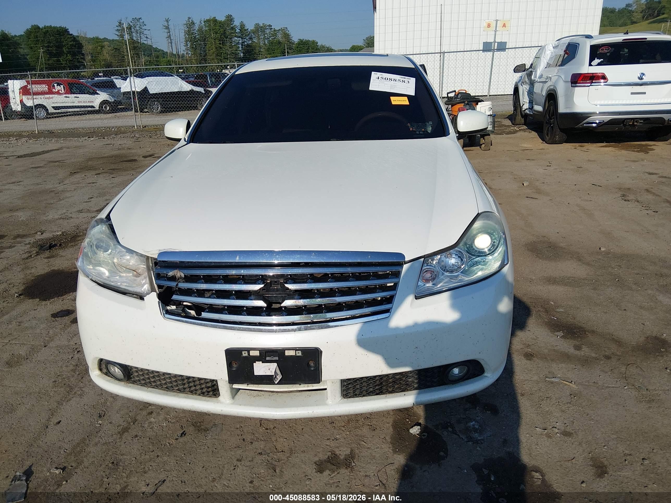 2007 Infiniti M35x   White vin: JNKAY01F37M462005