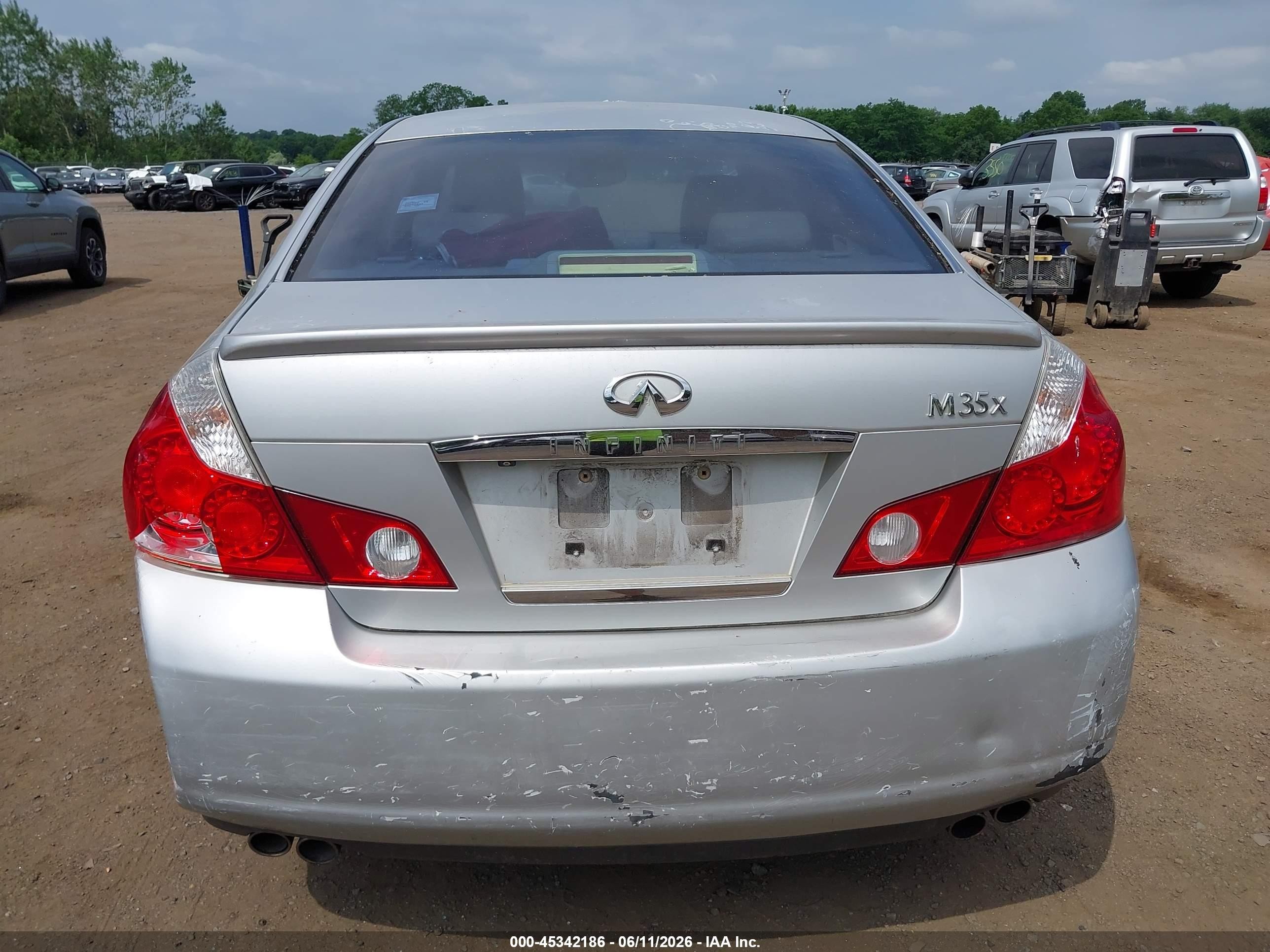 2006 Infiniti M35x Silver vin: JNKAY01F66M253713