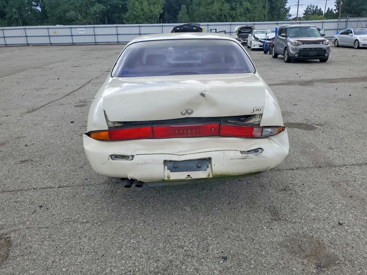 1994 Infiniti J30 Base Белый vin: JNKAY21D0RM118015