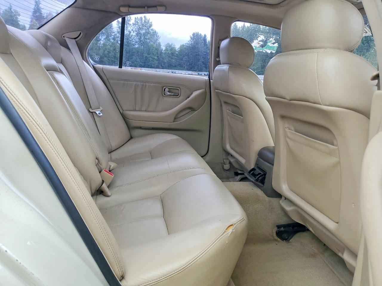 1994 Infiniti J30 Base Белый vin: JNKAY21D0RM118015