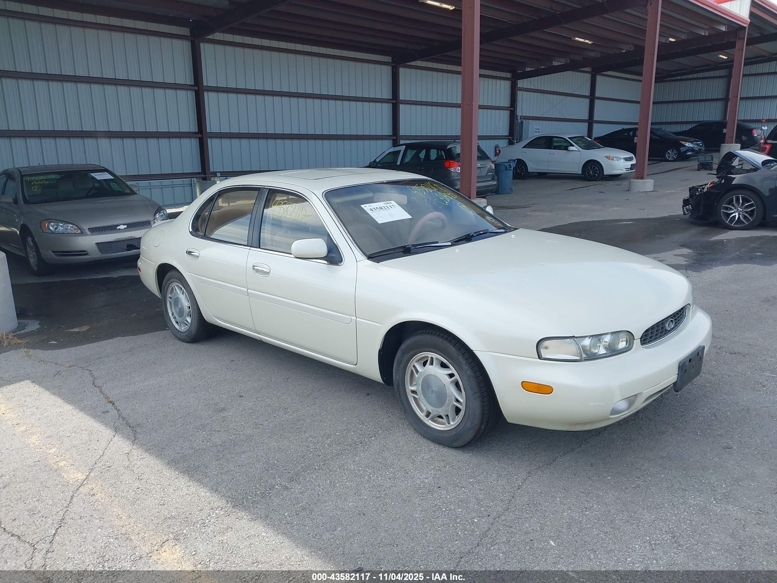 1995 Infiniti J30   White vin: JNKAY21D1SM205072