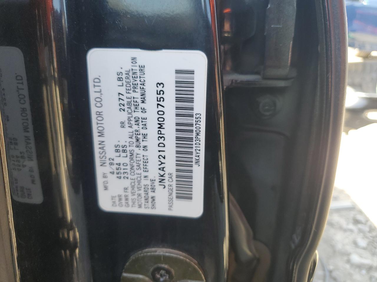 1993 Infiniti J30    Black vin: JNKAY21D3PM007553