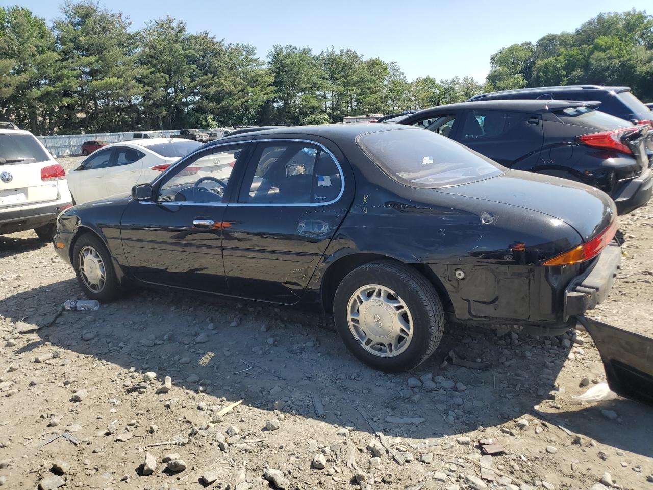 1993 Infiniti J30    Black vin: JNKAY21D3PM007553