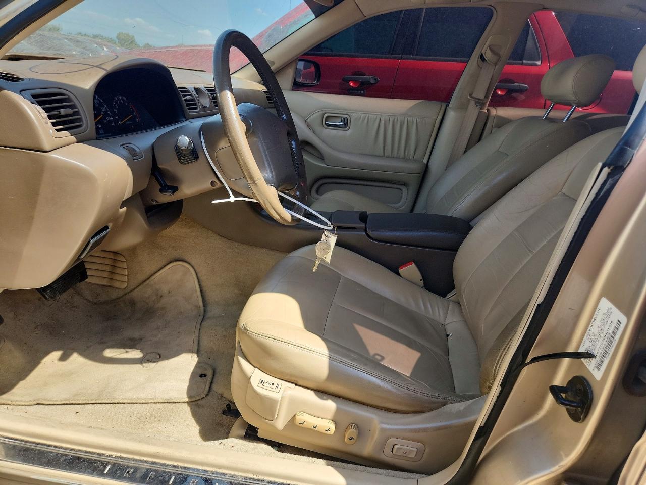 1997 Infiniti J30 Touring Gold vin: JNKAY21D7VM403336