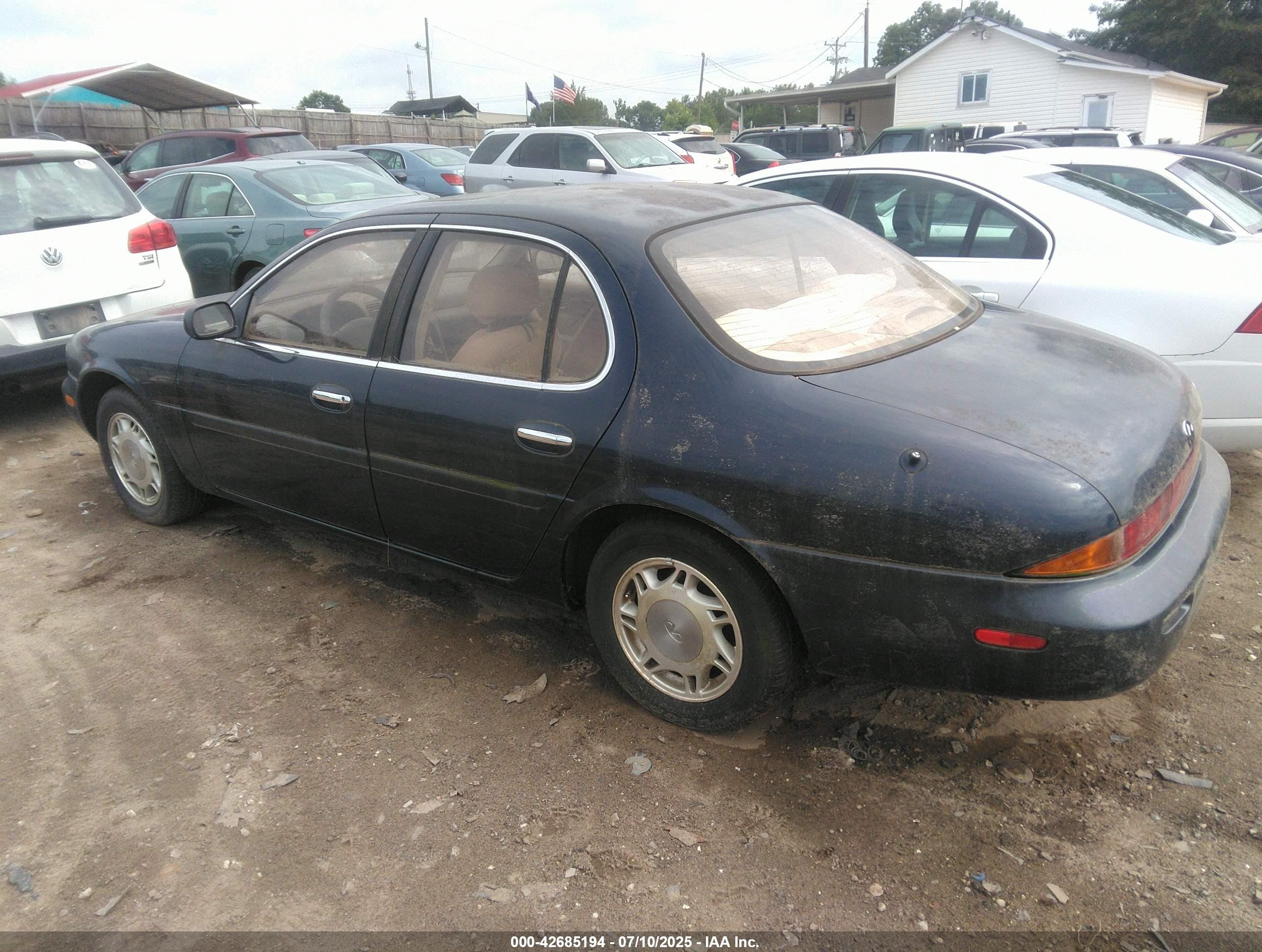 1993 Infiniti J30   Blue vin: JNKAY21DXPM014239