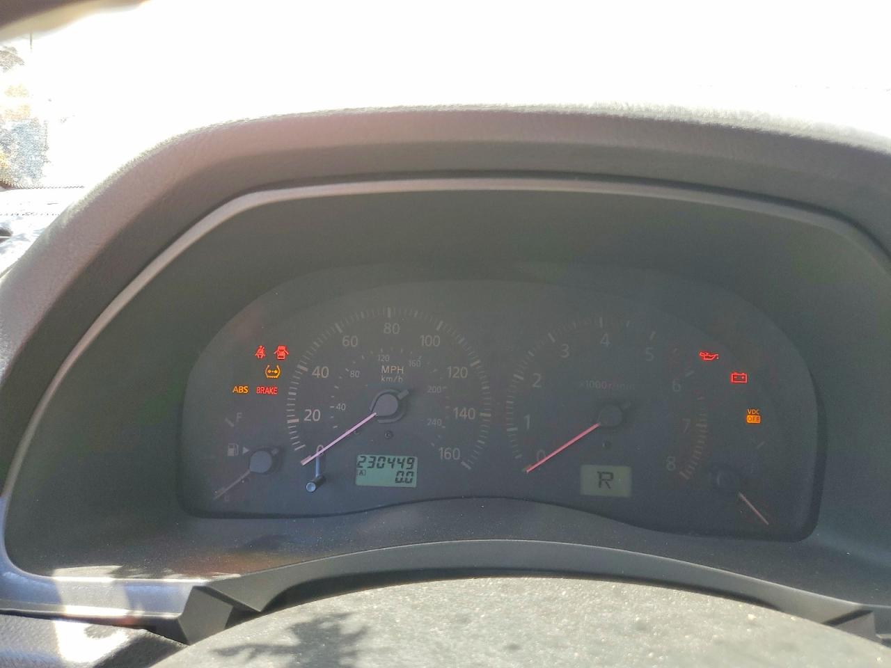 2003 Infiniti M45 Base Gold vin: JNKAY41E03M003698