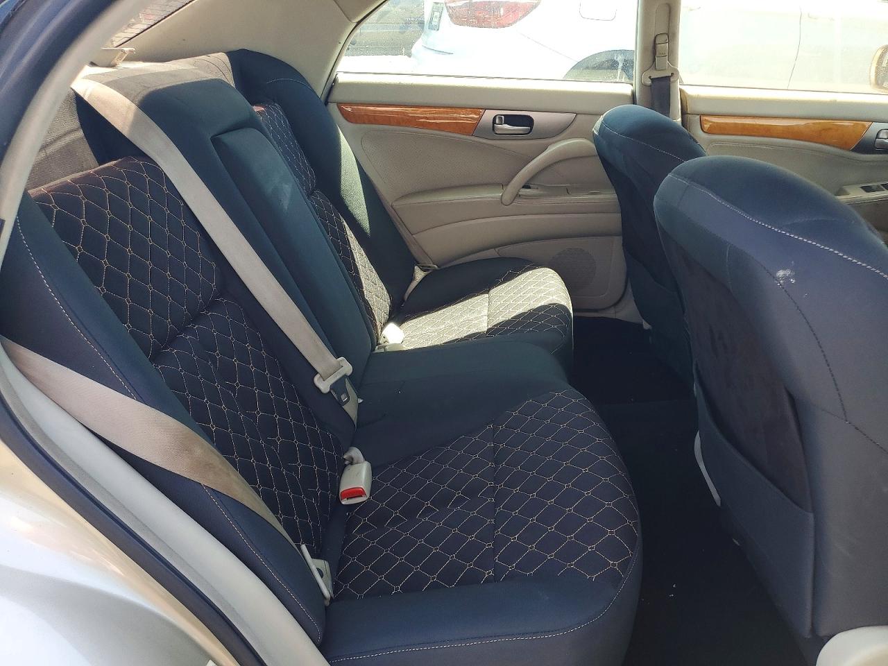 2003 Infiniti M45 Base Gold vin: JNKAY41E03M003698