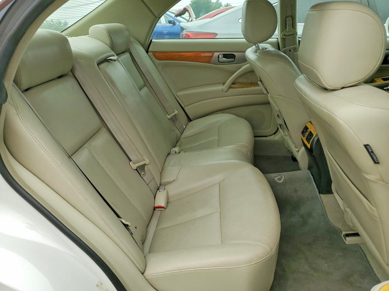 2003 Infiniti M45 Base White vin: JNKAY41E73M000992