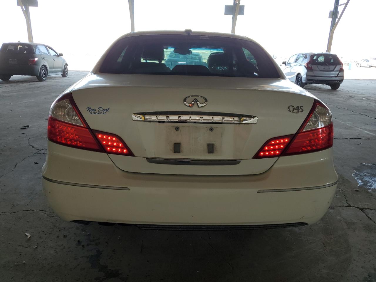 2005 Infiniti Q45 White vin: JNKBF01A35M100140