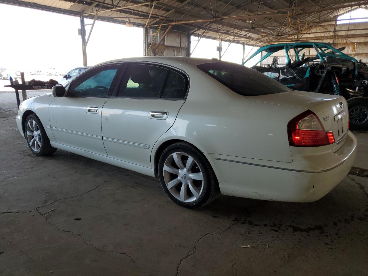 2005 Infiniti Q45 White vin: JNKBF01A35M100140