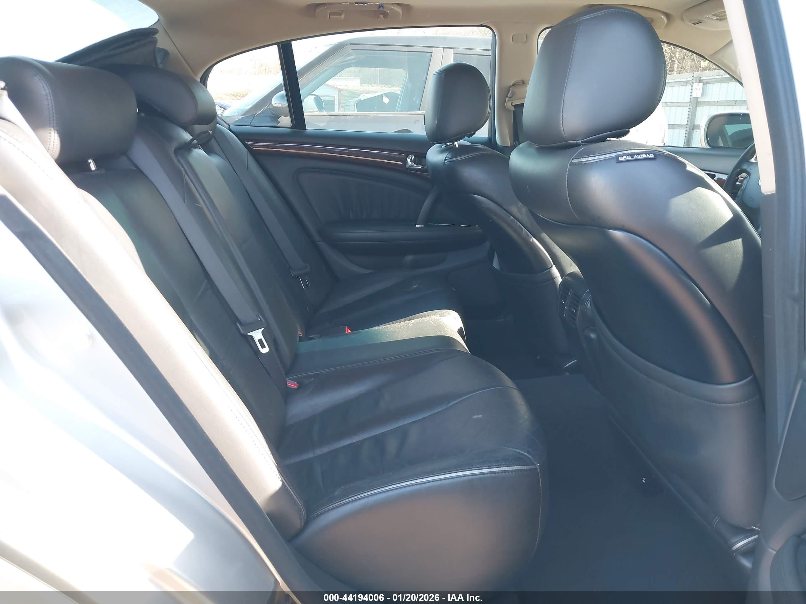 2005 Infiniti Q45   Silver vin: JNKBF01A55M100222