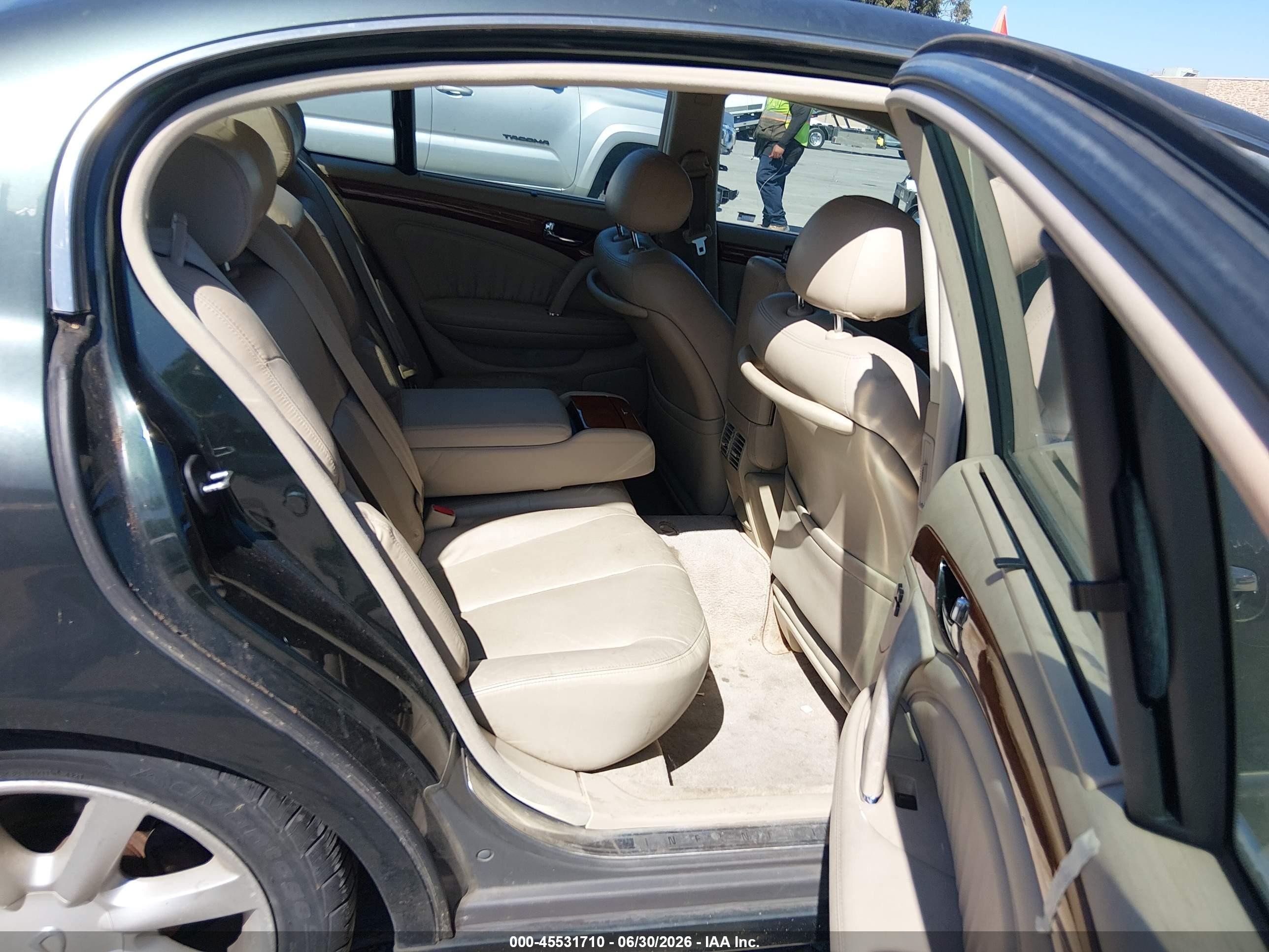 2002 Infiniti Q45 Luxury Green vin: JNKBF01A72M007066