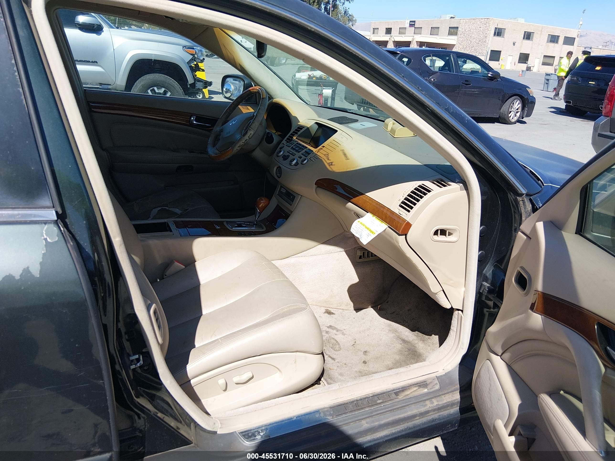 2002 Infiniti Q45 Luxury Green vin: JNKBF01A72M007066
