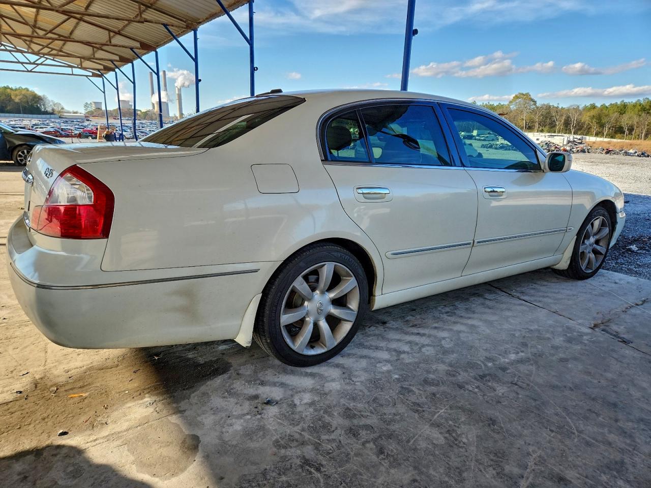2005 Infiniti Q45 White vin: JNKBF01A75M100495