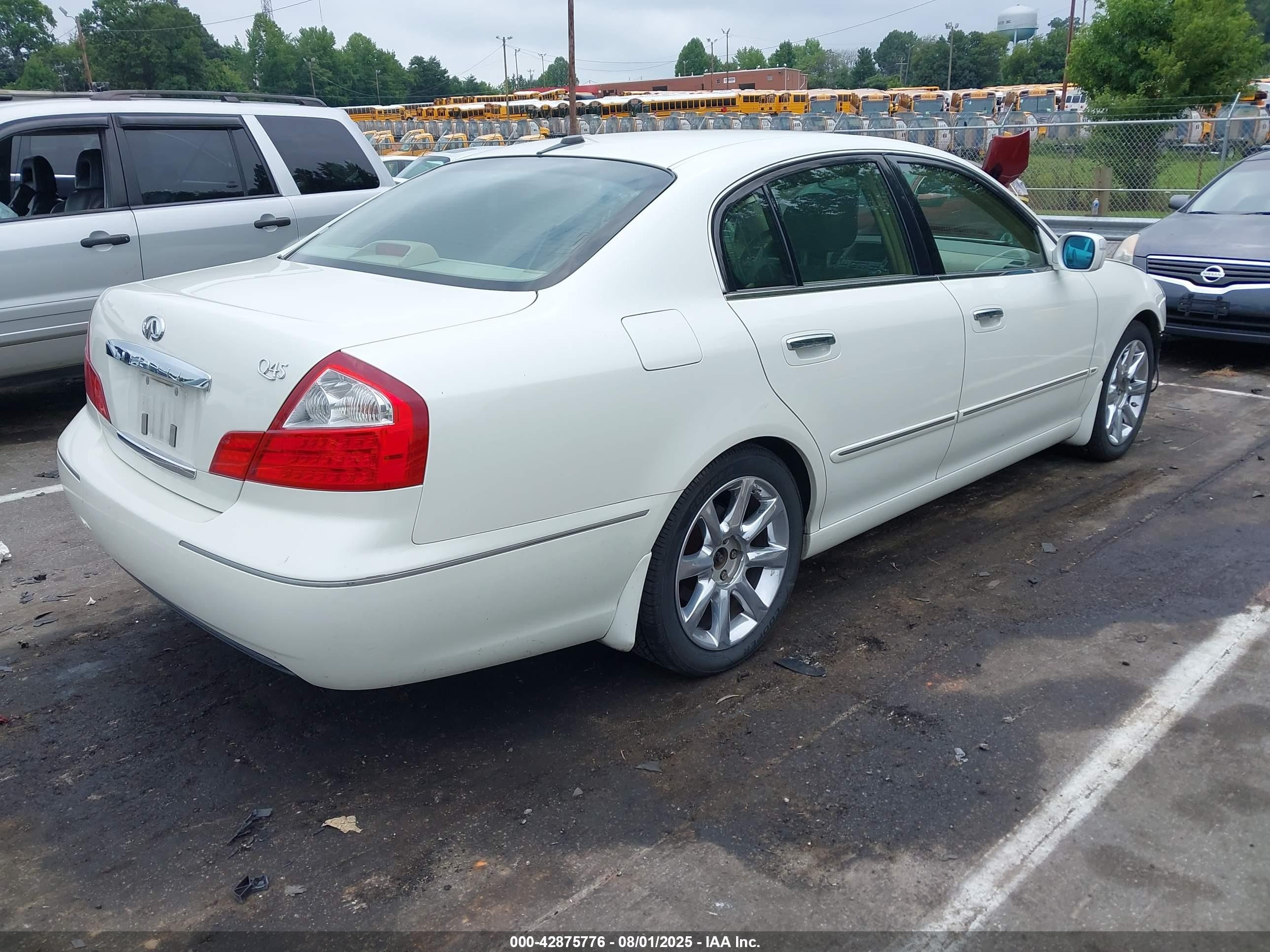 2005 Infiniti Q45   White vin: JNKBF01A75M101775