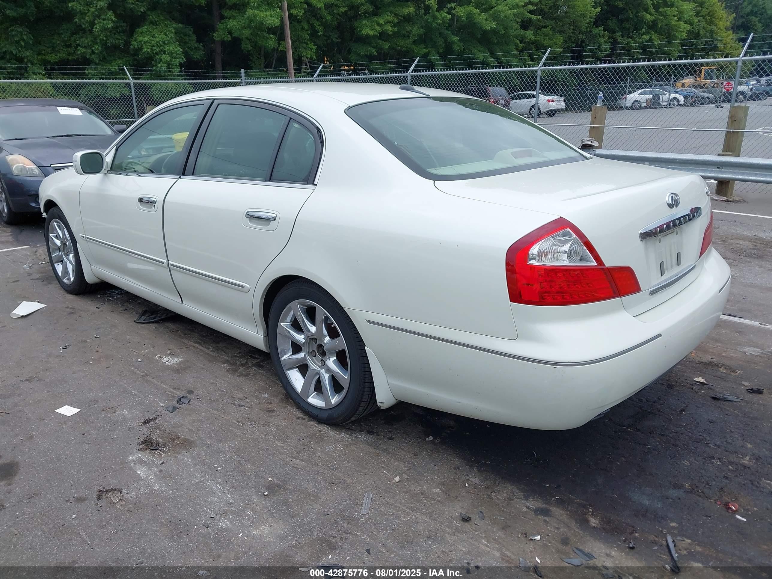 2005 Infiniti Q45   White vin: JNKBF01A75M101775