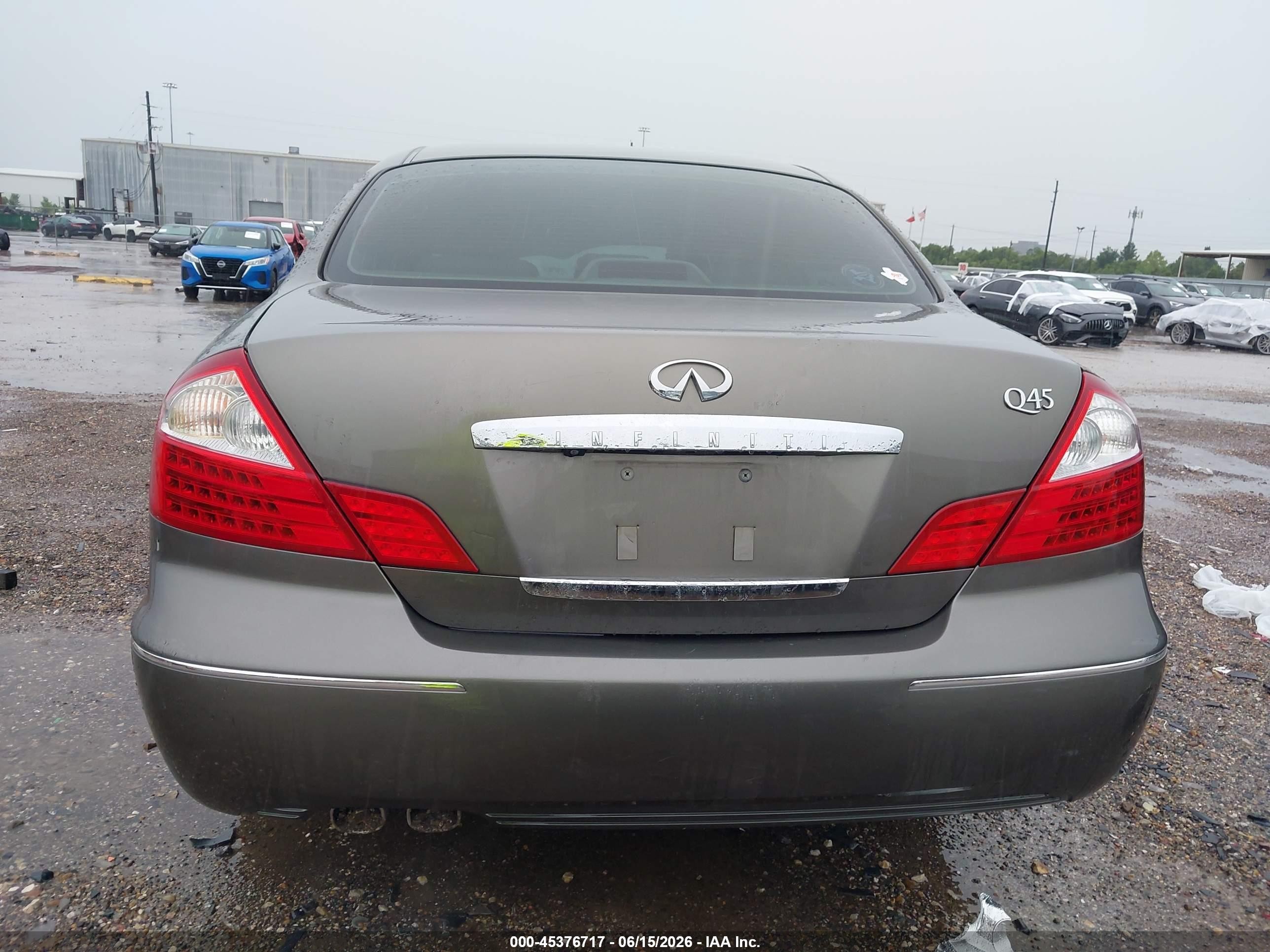 2005 Infiniti Q45   Brown vin: JNKBF01A95M101485