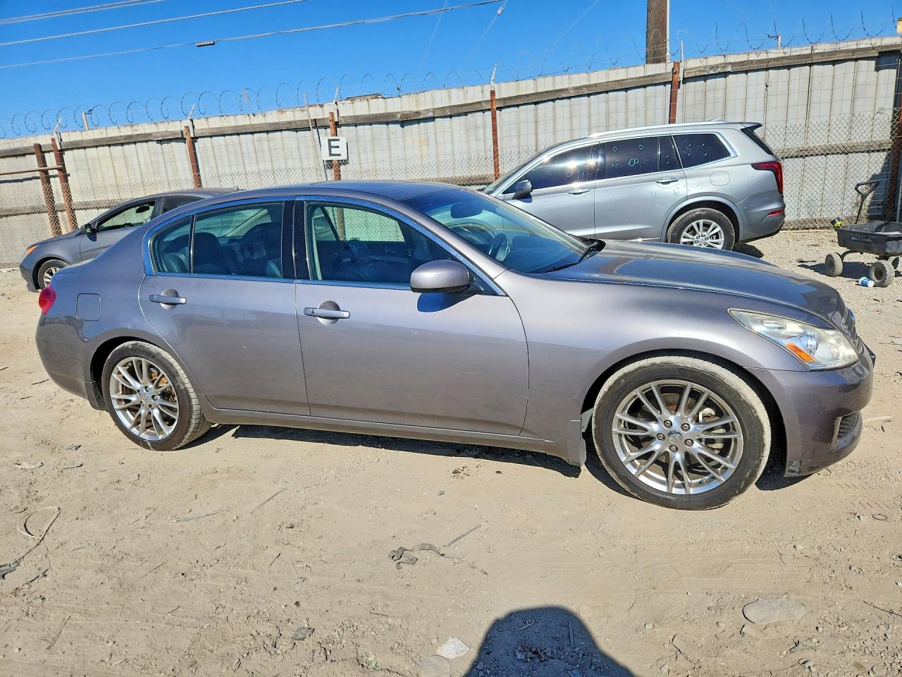 2007 Infiniti G35 Base Gray vin: JNKBV61E07M728300