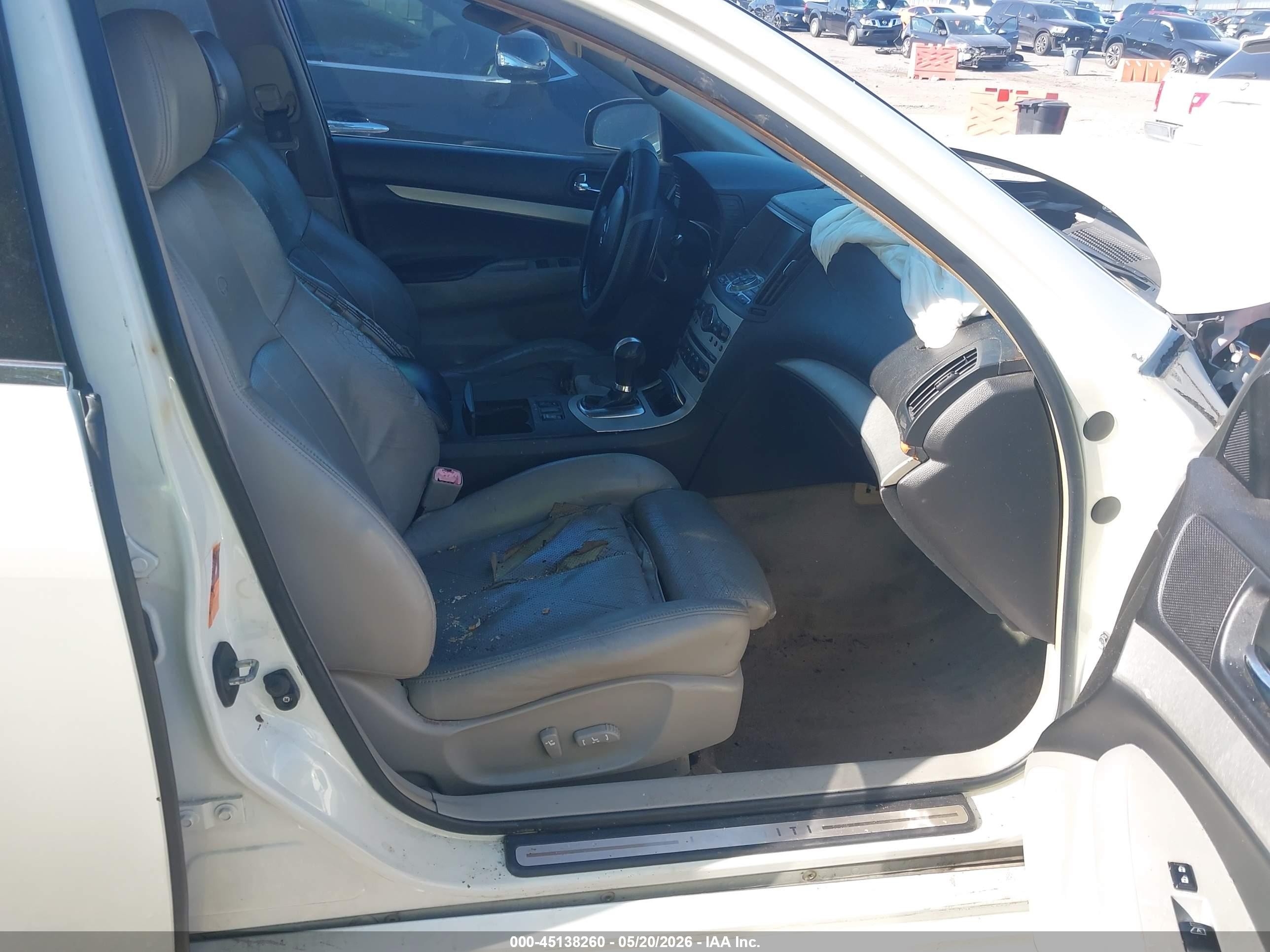 2008 Infiniti G35 Journey White vin: JNKBV61E08M207191