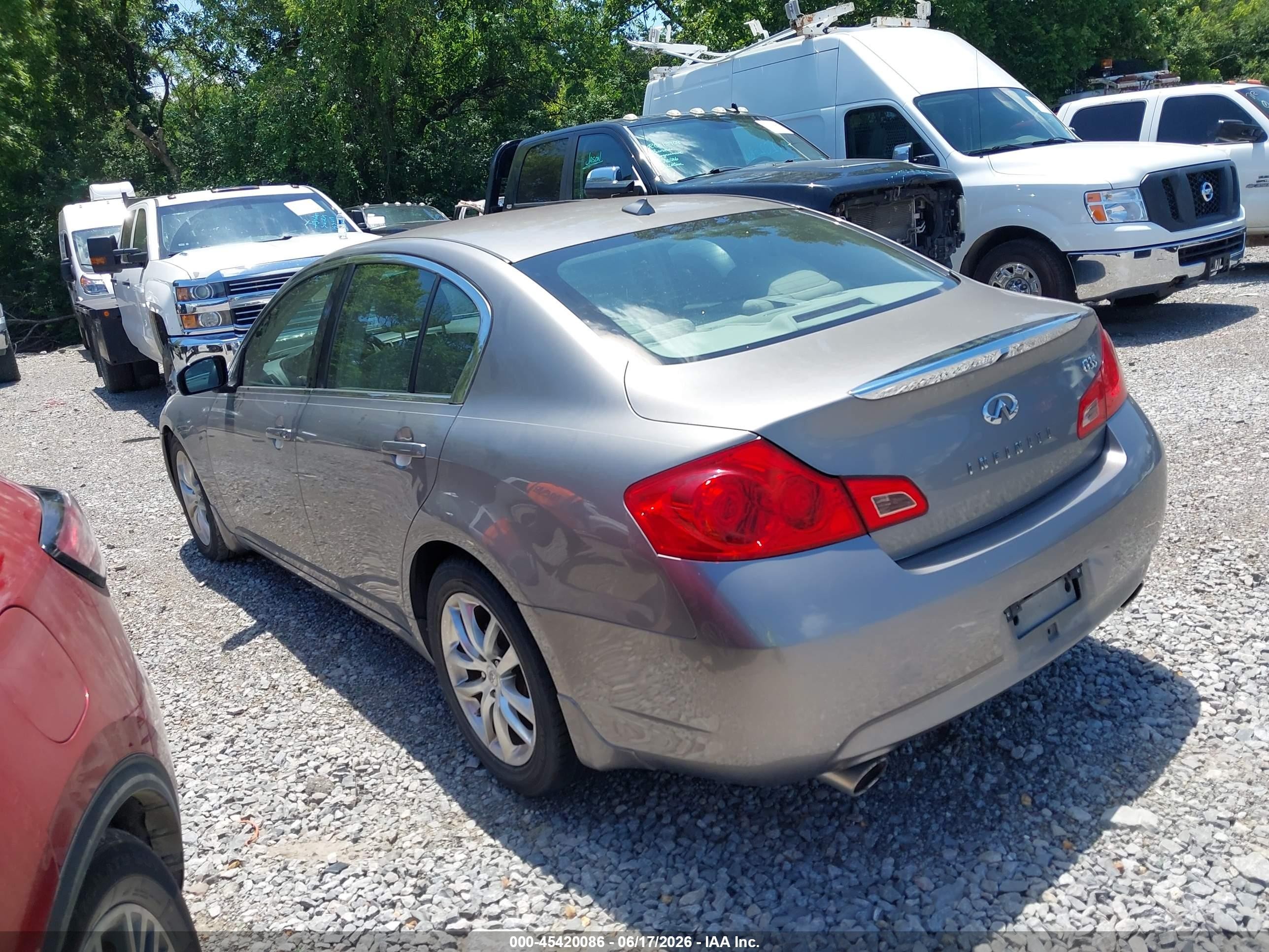 2008 Infiniti G35 Journey Silver vin: JNKBV61E08M222631