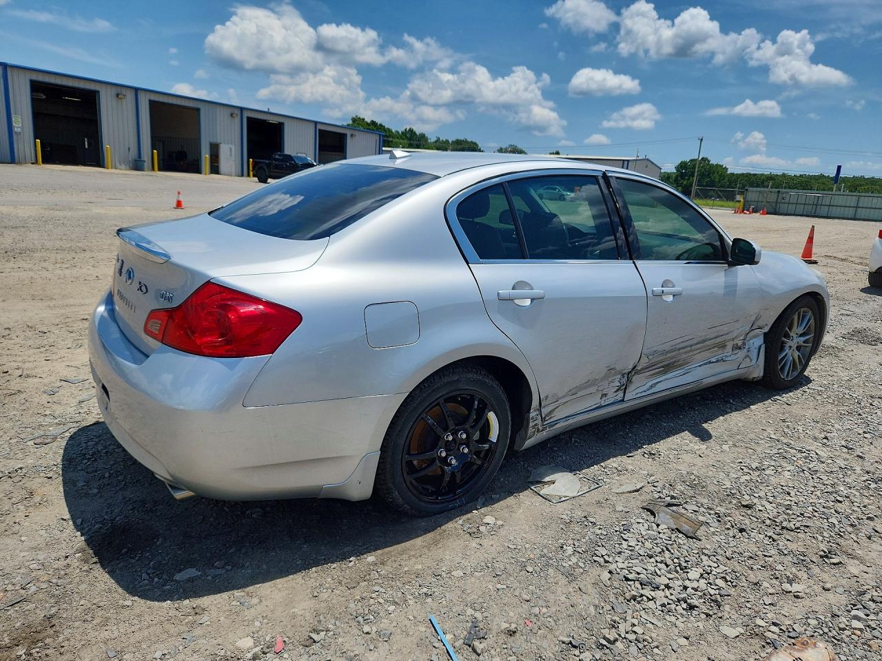 2008 Infiniti G35 Base Silver vin: JNKBV61E08M224573