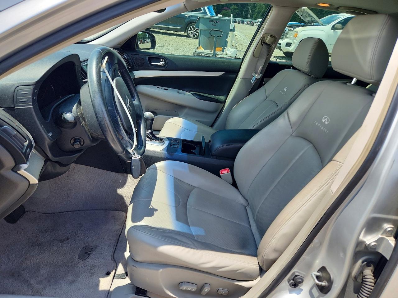 2008 Infiniti G35 Base Silver vin: JNKBV61E08M224573