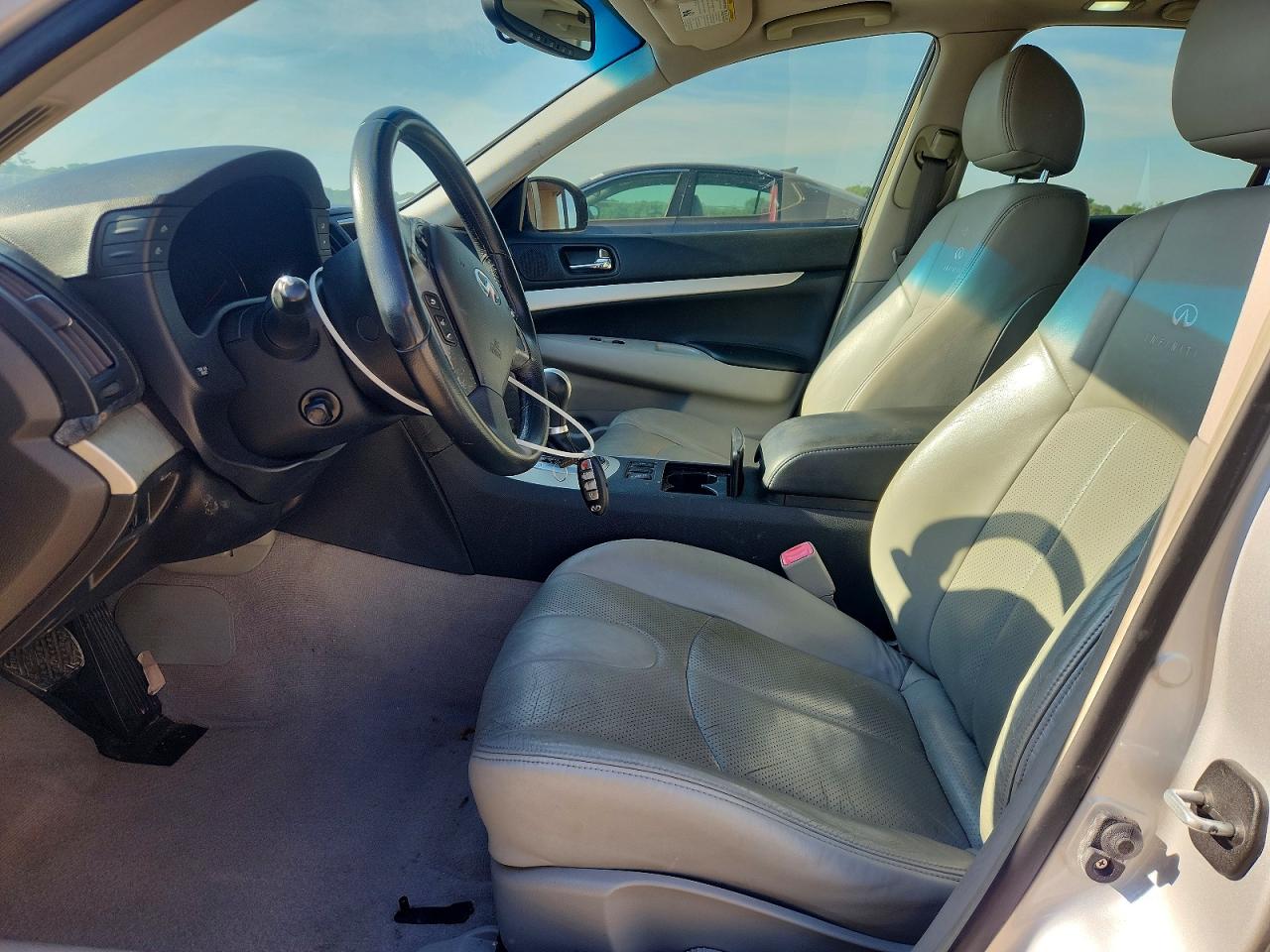 2007 Infiniti G35 Base Silver vin: JNKBV61E17M723736
