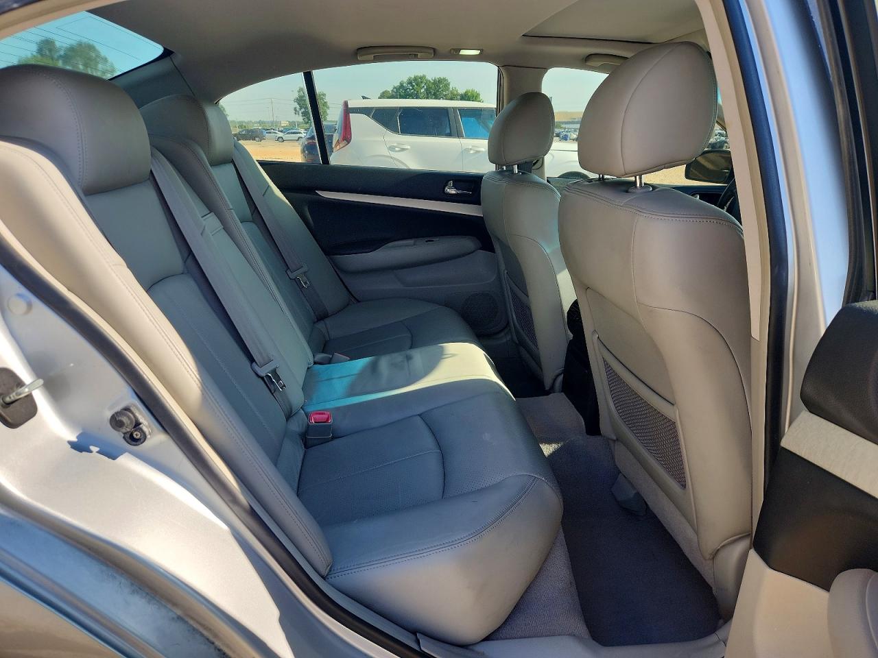 2007 Infiniti G35 Base Silver vin: JNKBV61E17M723736