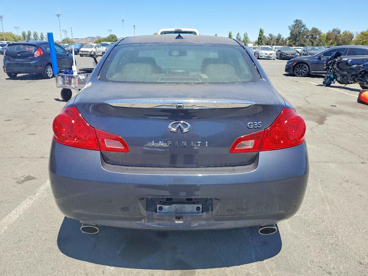 2007 Infiniti G35 Base Gray vin: JNKBV61E17M727852