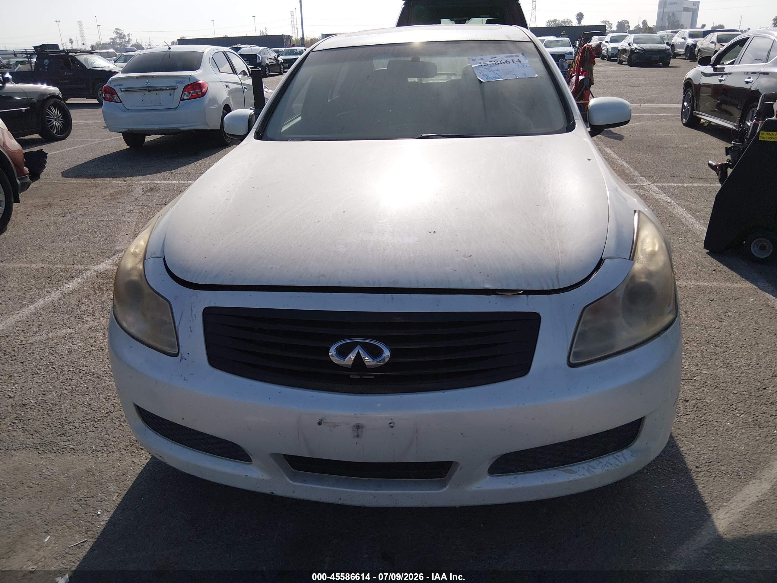 2008 Infiniti G35 Journey White vin: JNKBV61E18M206552