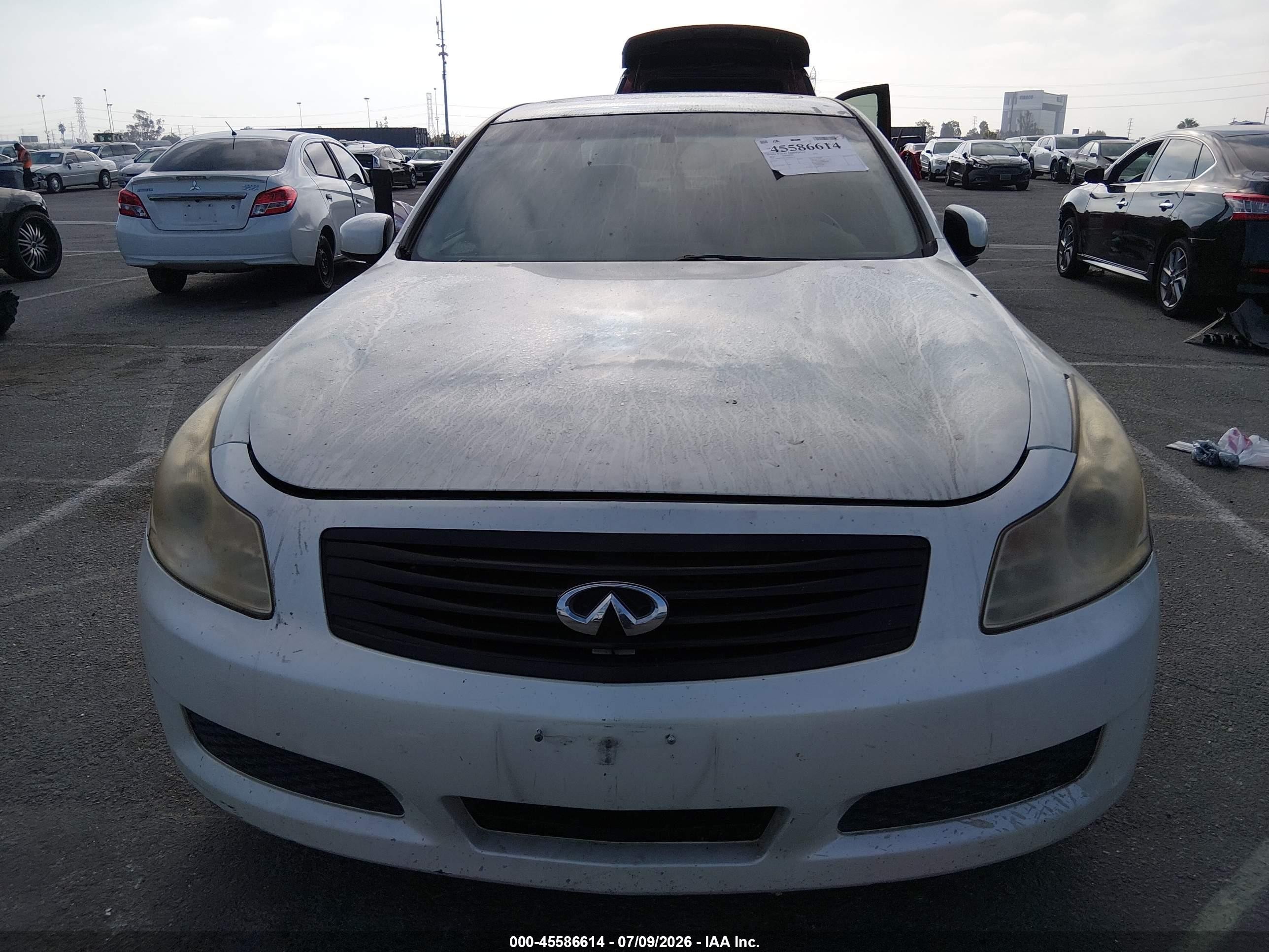 2008 Infiniti G35 Journey White vin: JNKBV61E18M206552