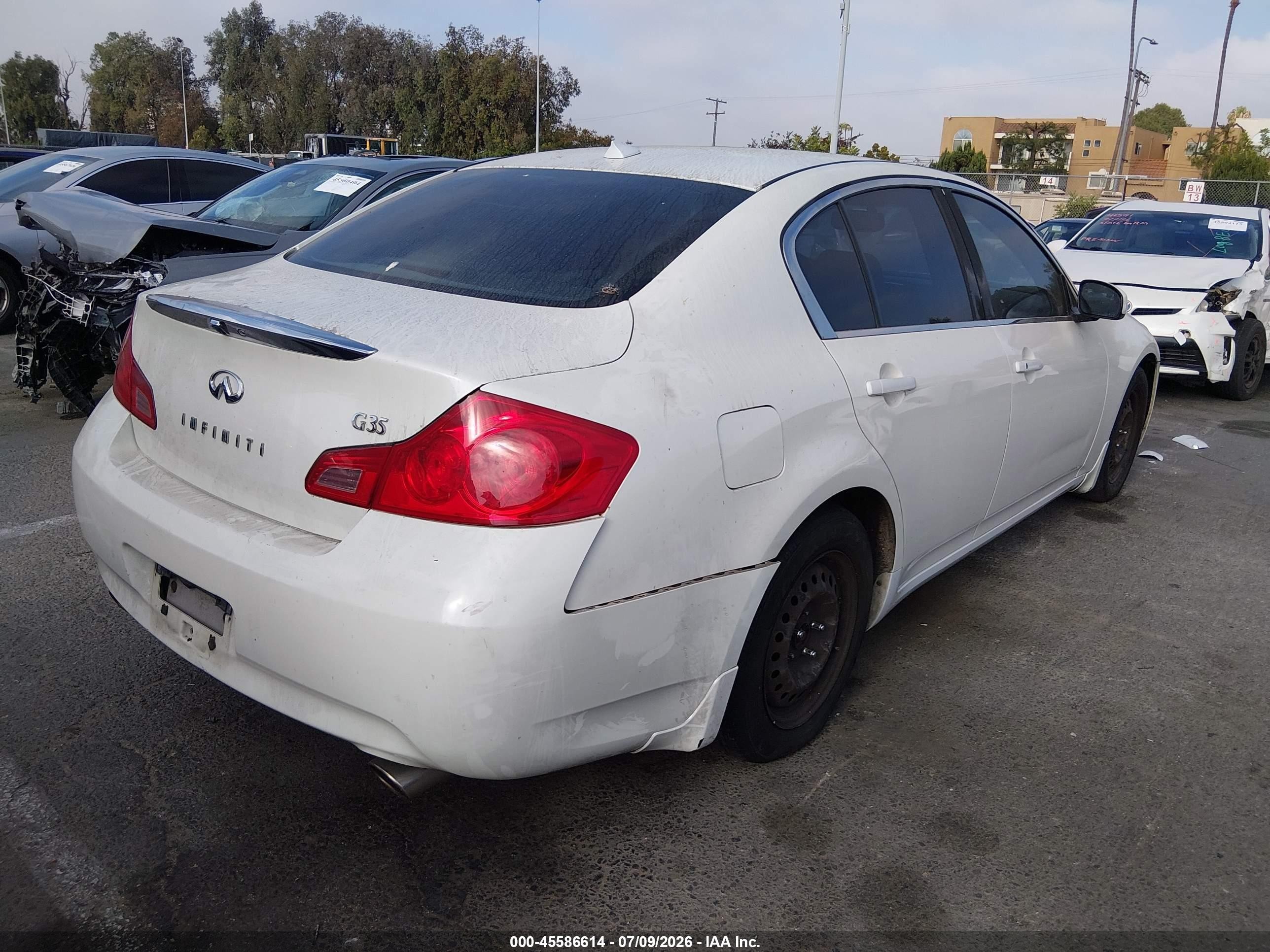 2008 Infiniti G35 Journey White vin: JNKBV61E18M206552