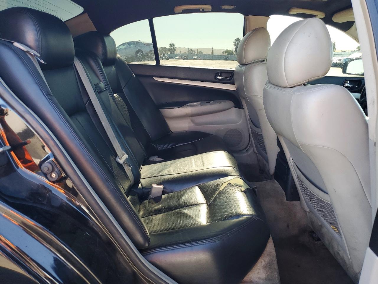 2008 Infiniti G35 Base Black vin: JNKBV61E18M208110