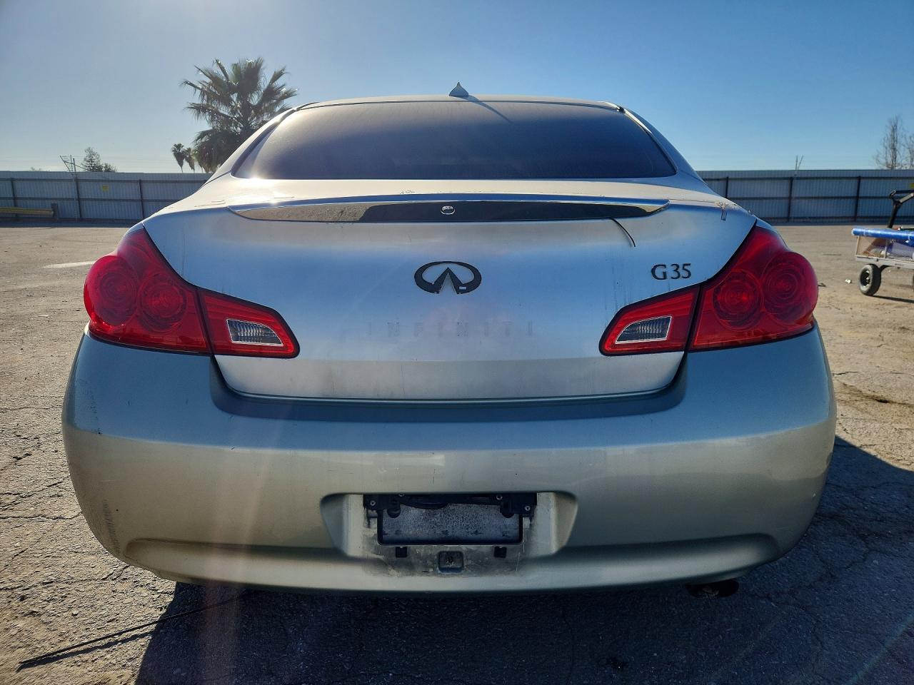 2008 Infiniti G35 Base Gray vin: JNKBV61E18M213632