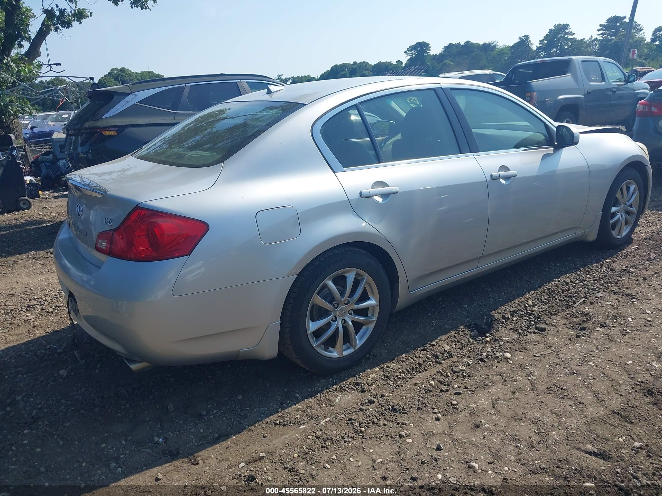 2008 Infiniti G35 Journey Silver vin: JNKBV61E18M214618