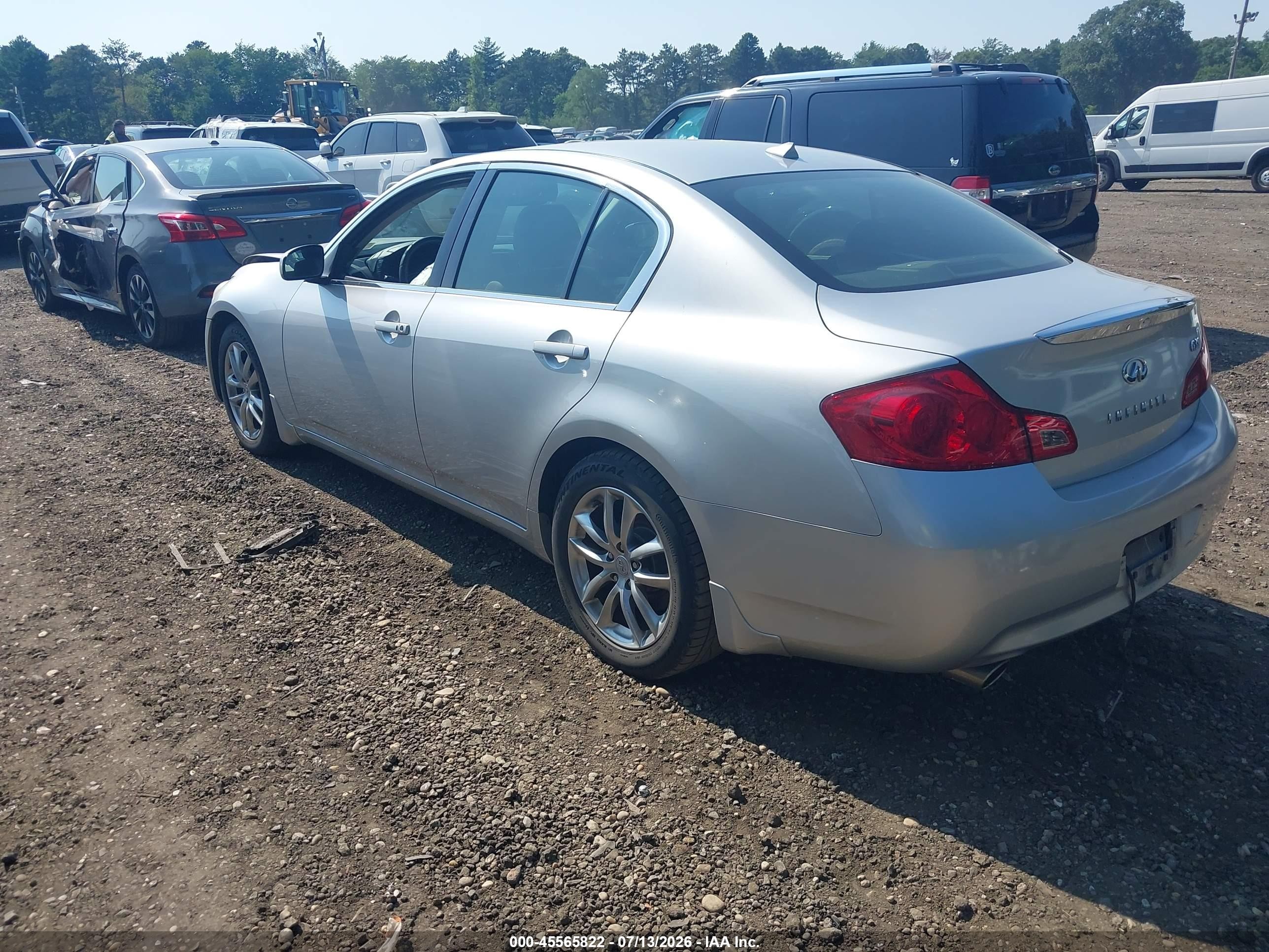 2008 Infiniti G35 Journey Silver vin: JNKBV61E18M214618