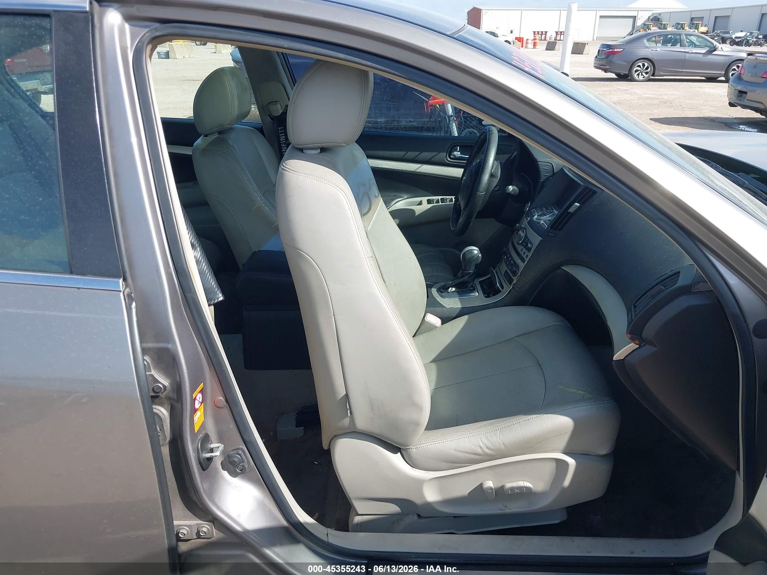 2008 Infiniti G35 Journey Gray vin: JNKBV61E18M218104