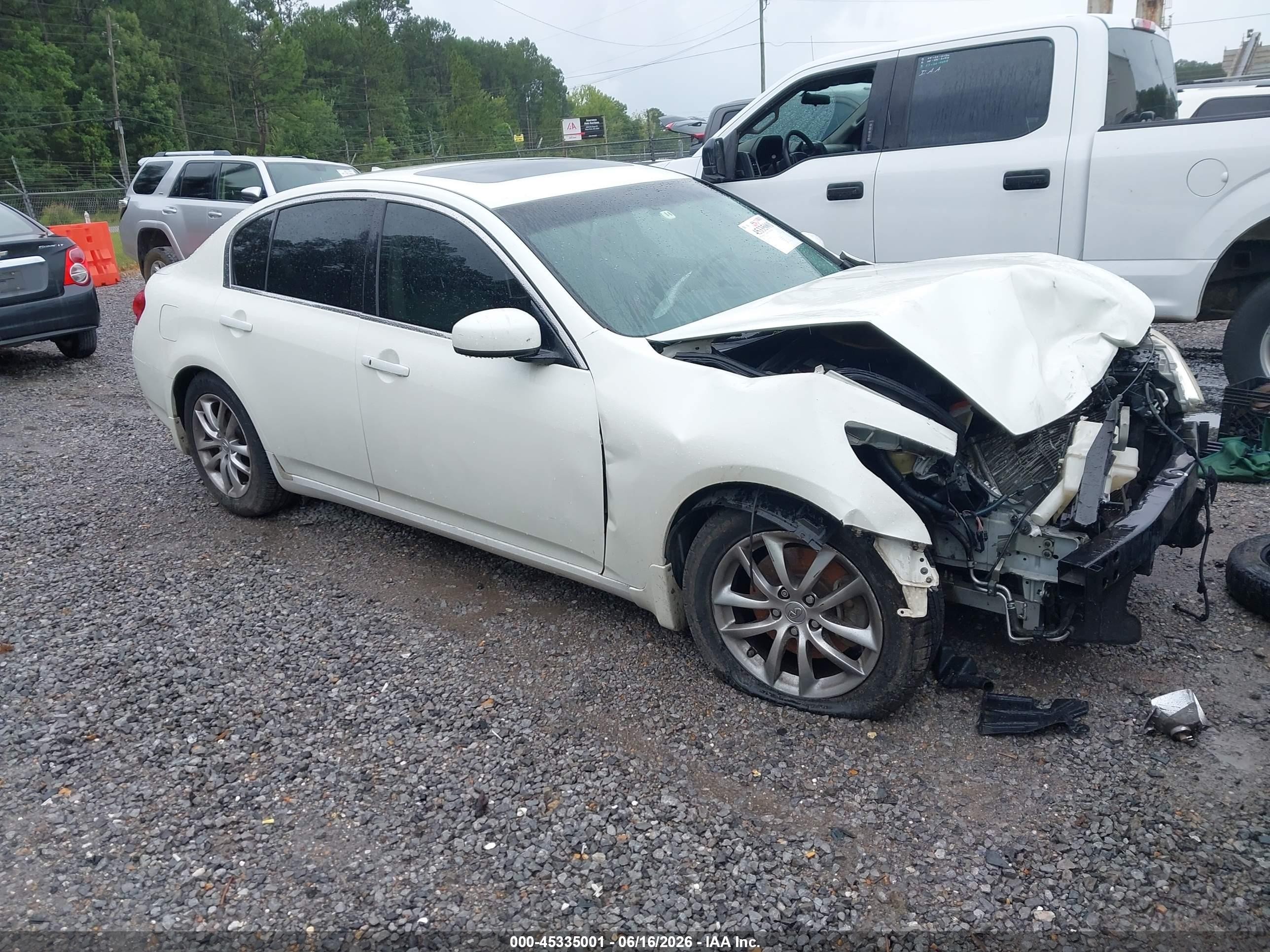 2008 Infiniti G35 Journey White vin: JNKBV61E18M221326