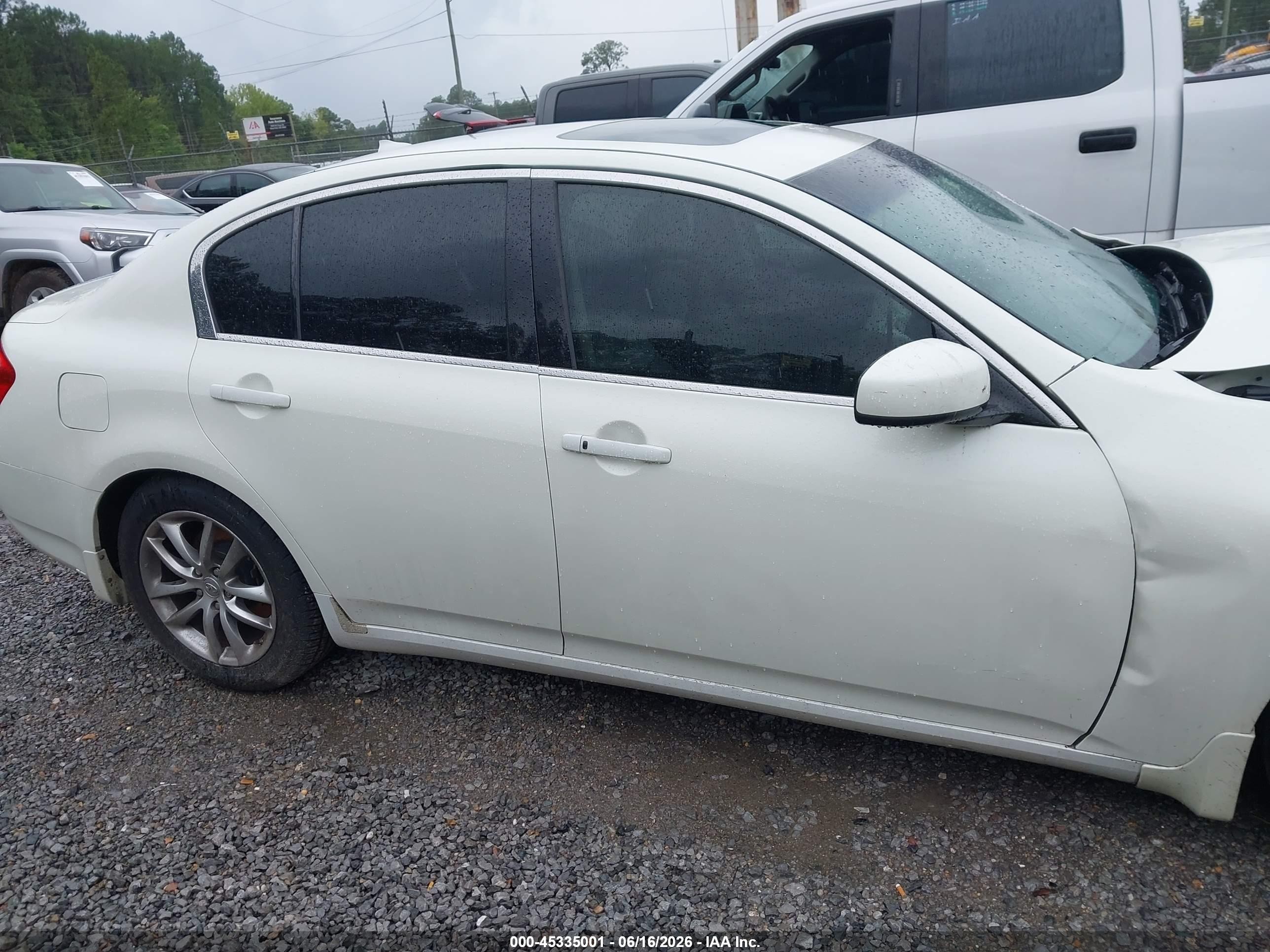 2008 Infiniti G35 Journey White vin: JNKBV61E18M221326