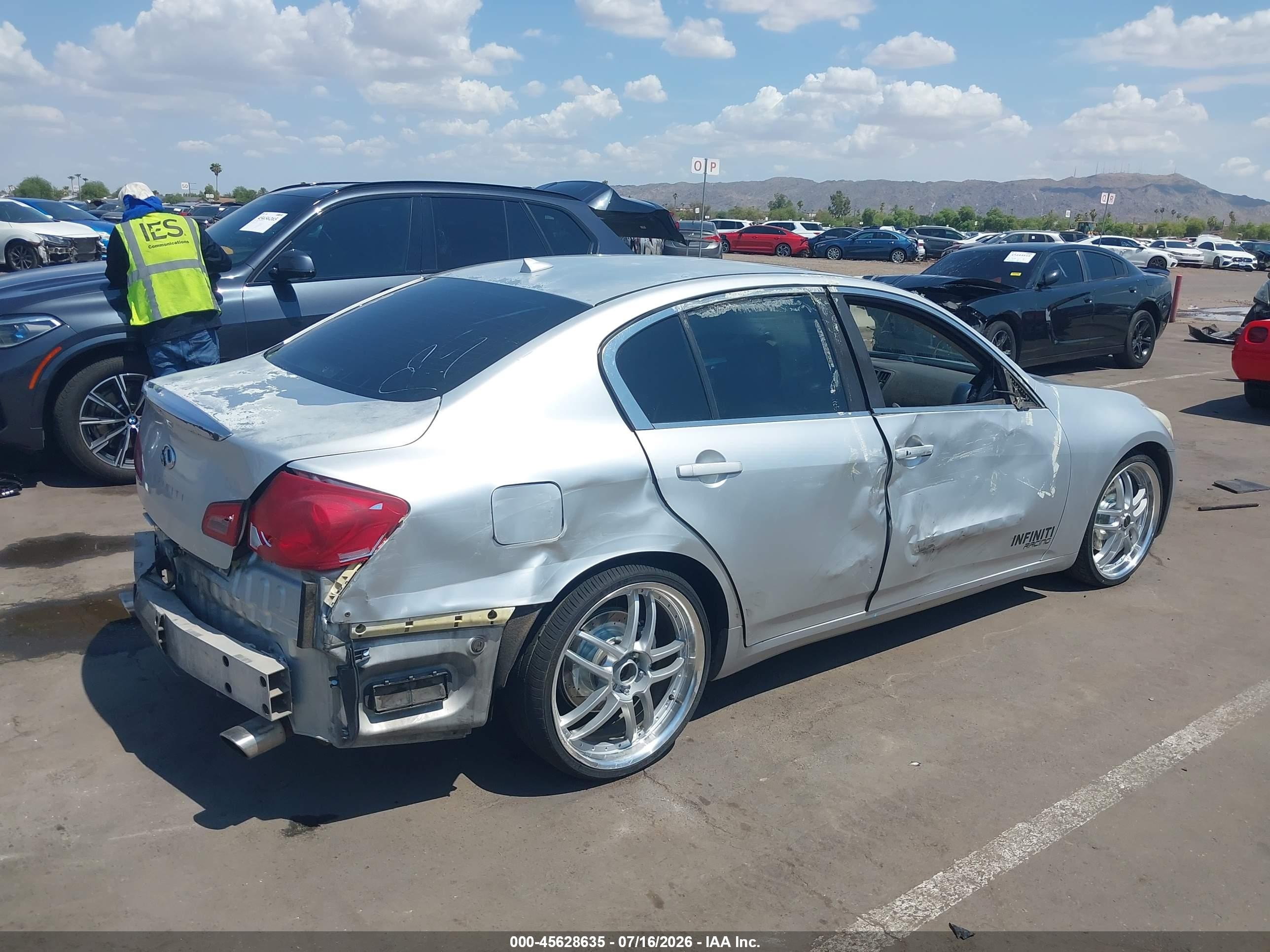 2007 Infiniti G35 Journey Silver vin: JNKBV61E27M728816