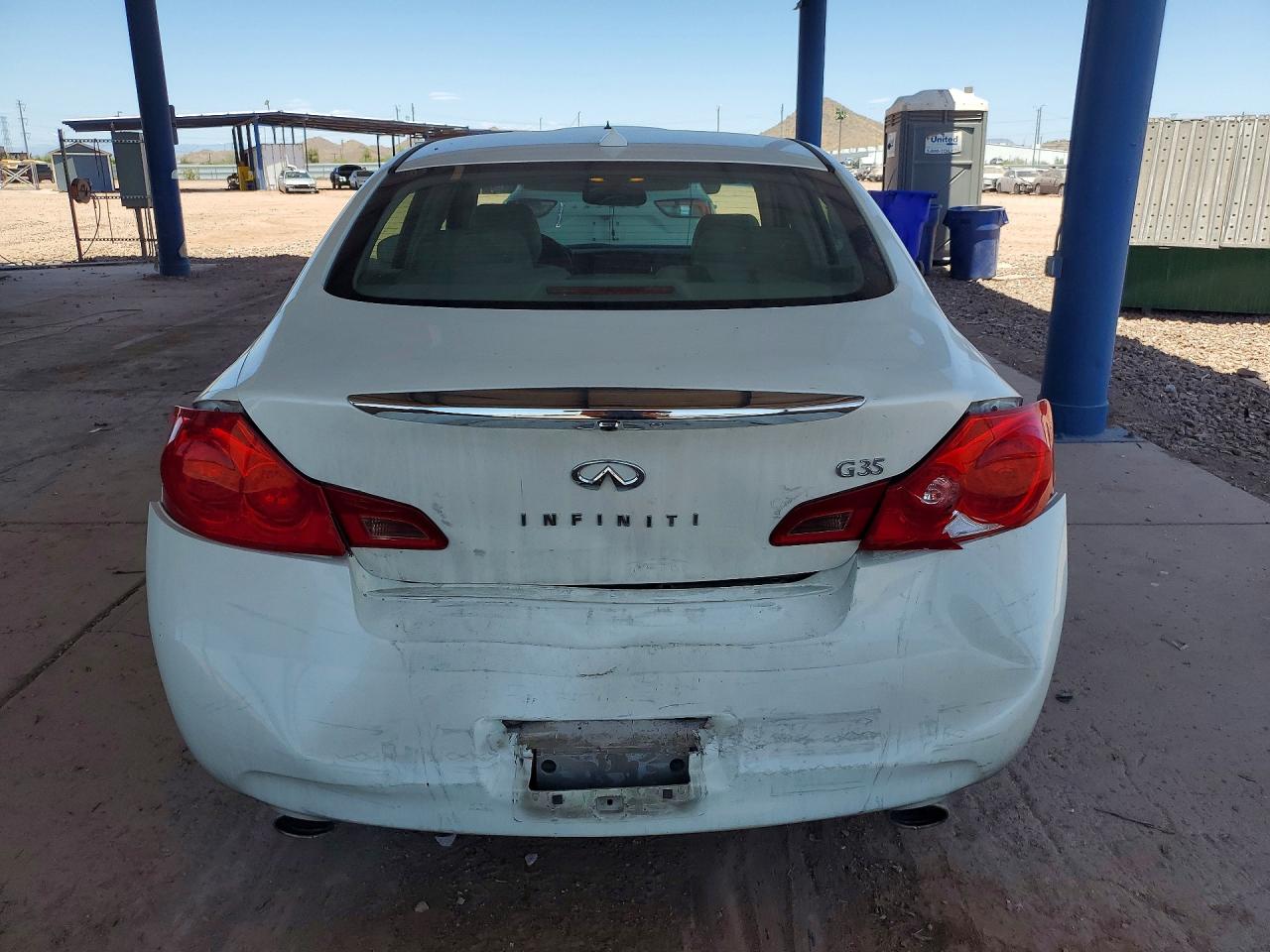 2008 Infiniti G35 Base White vin: JNKBV61E28M225837