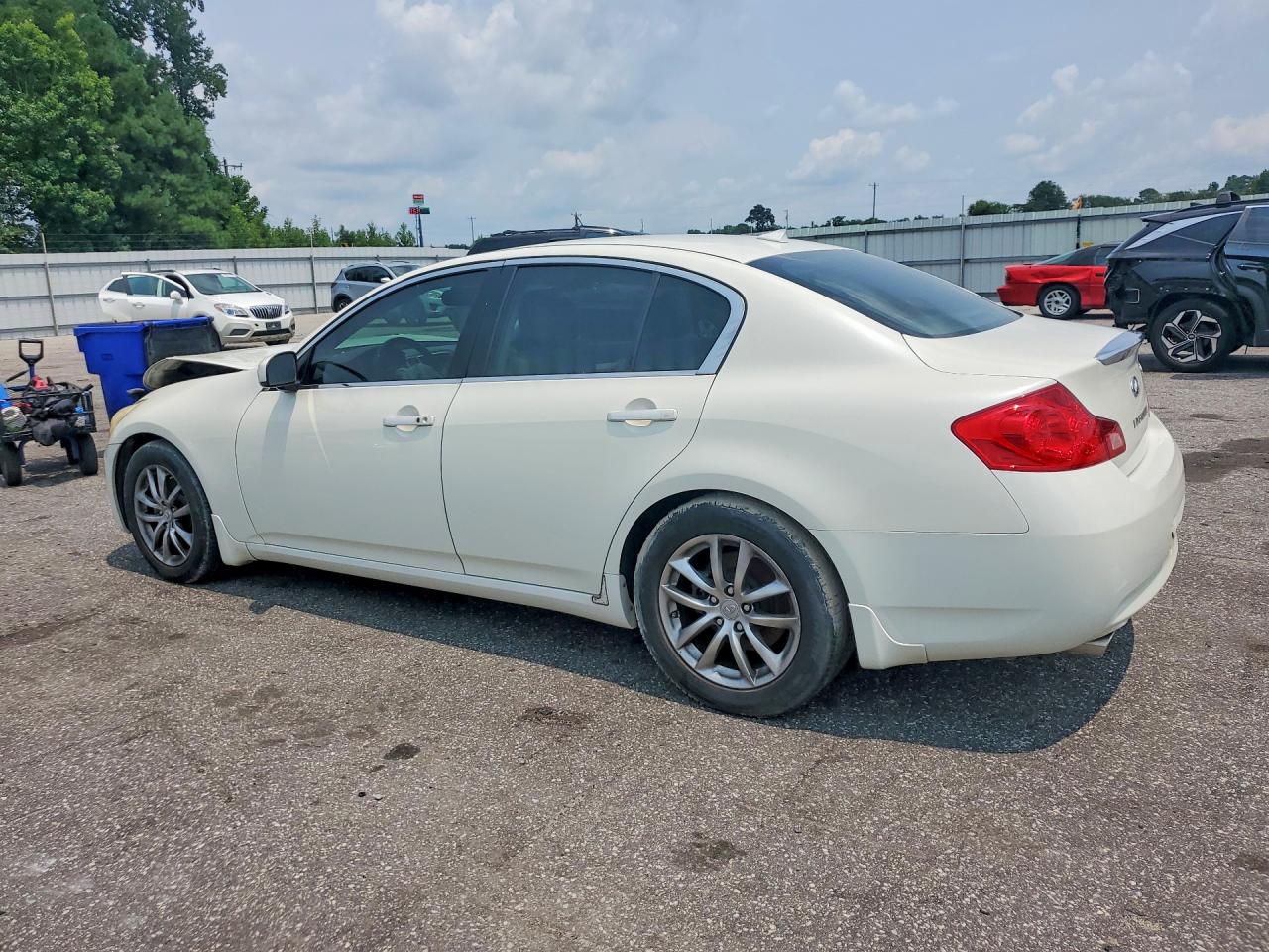 2007 Infiniti G35 Base White vin: JNKBV61E37M727917